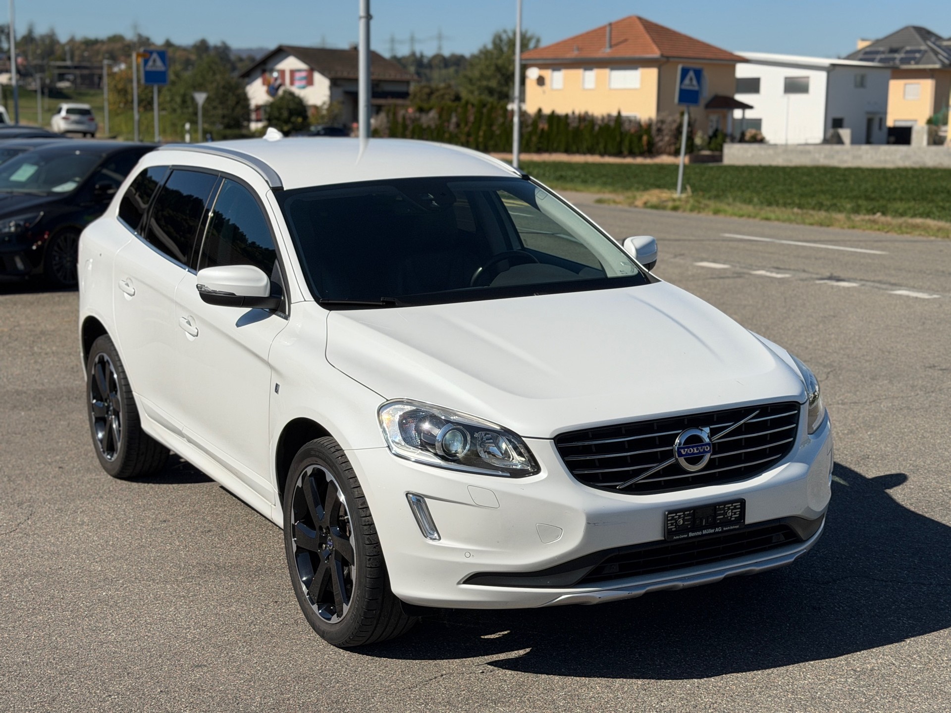 VOLVO XC60 D4 AWD OceanRace Geartronic-image-13