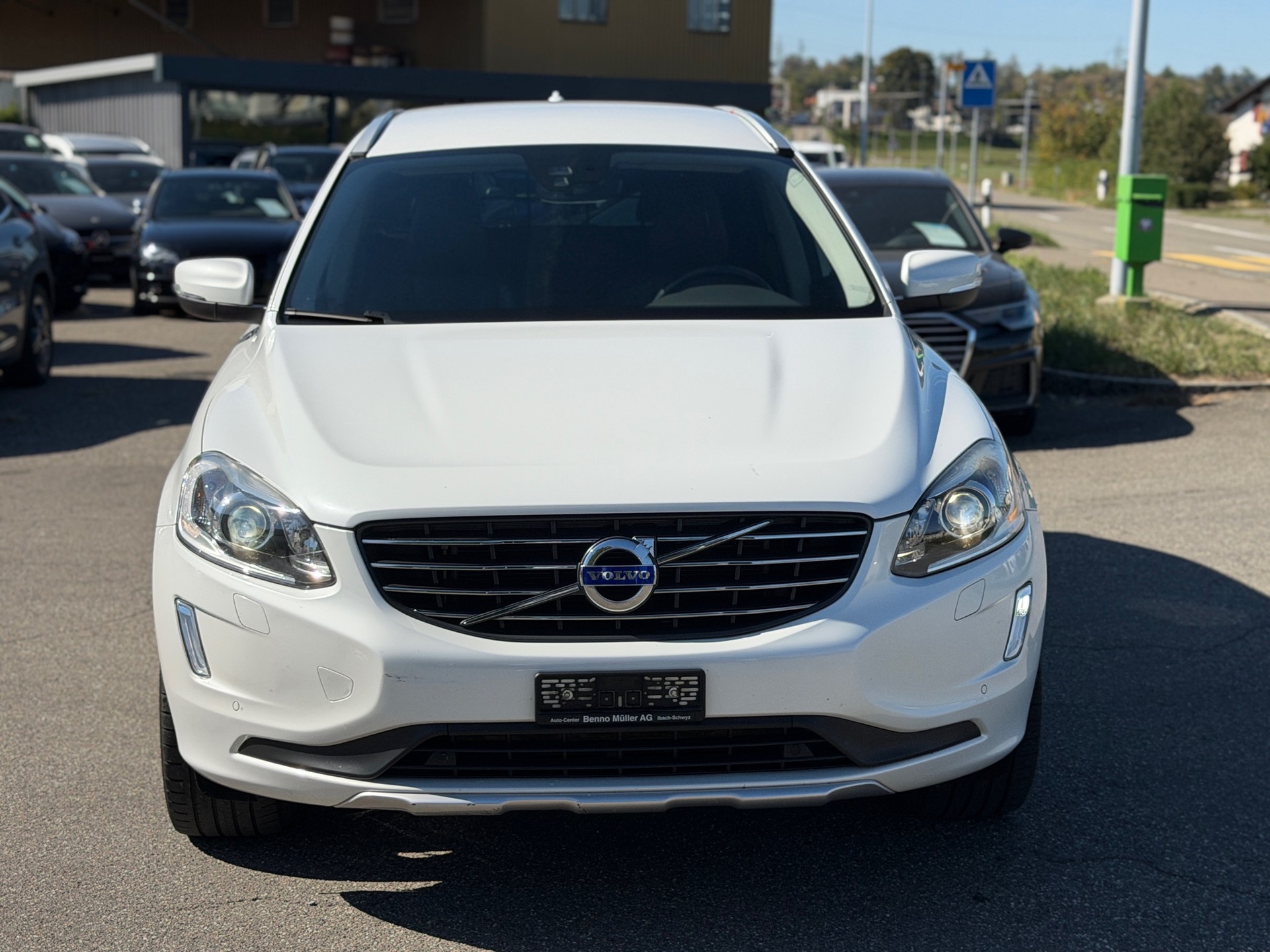 VOLVO XC60 D4 AWD OceanRace Geartronic-image-1