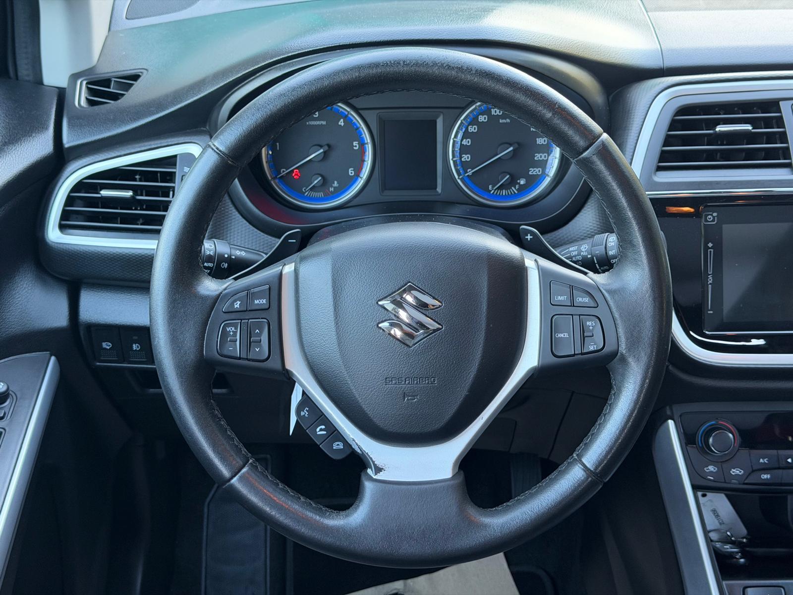 SUZUKI SX4 S-Cross 1.6 TD Sergio Cellano Top 4x4-image-9