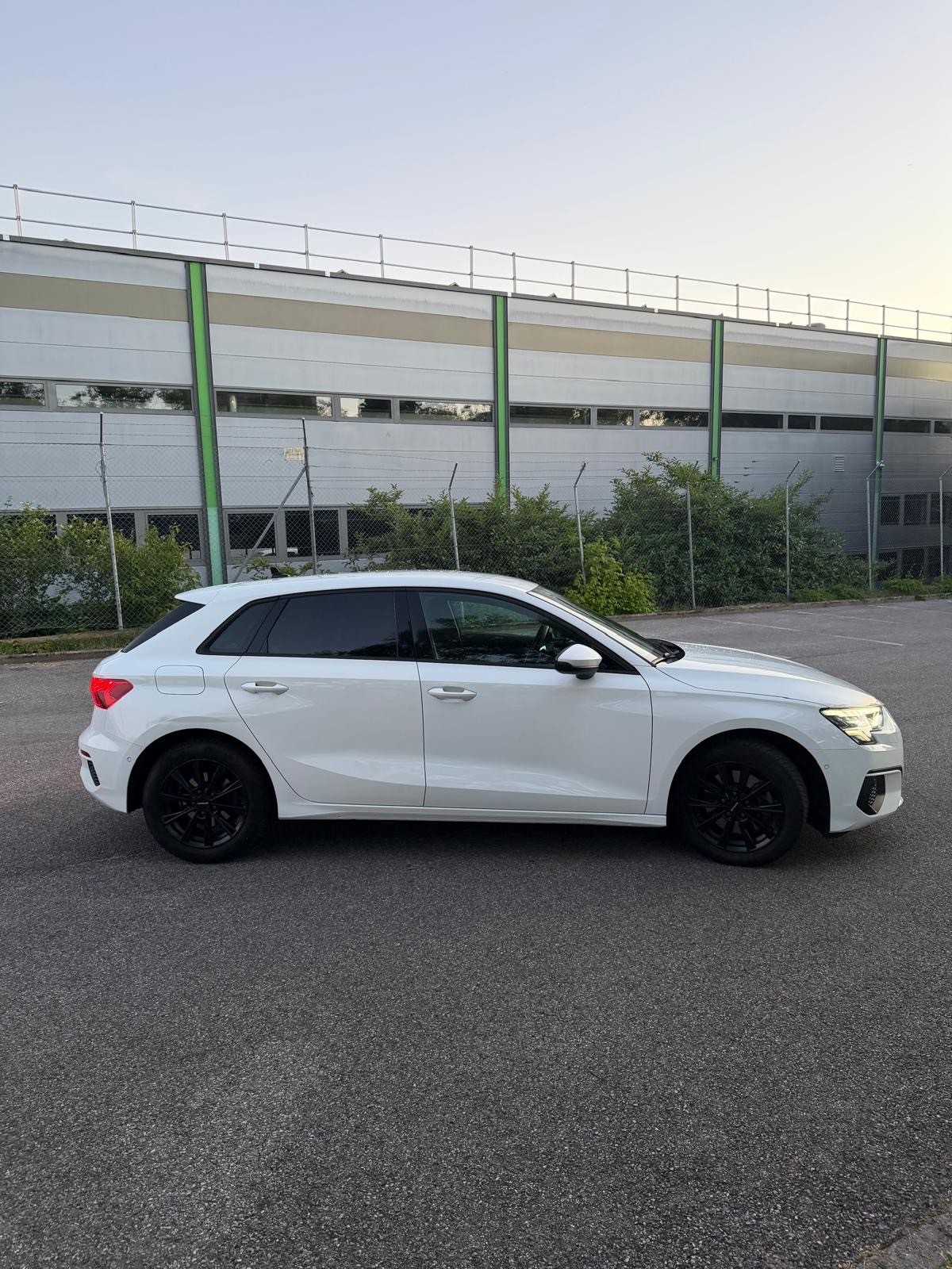 AUDI 1.5 35 TFSI Attraction S-Tronic-image-1