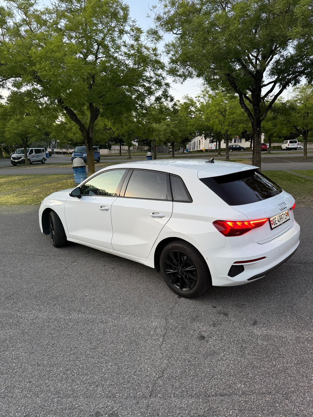 AUDI 1.5 35 TFSI Attraction S-Tronic-image-3