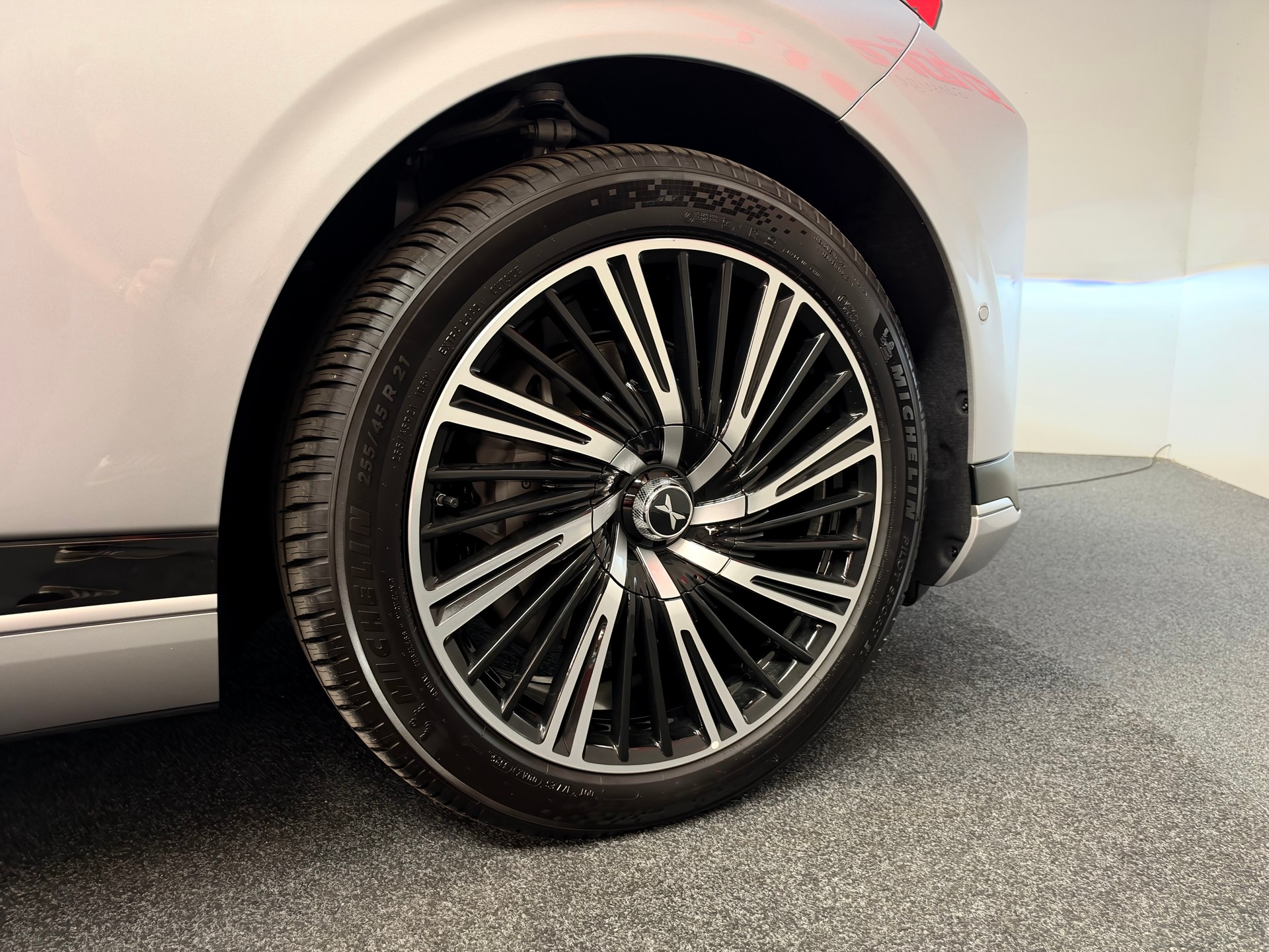 XPENG G9 93kWh Performance AWD MY26-image-12