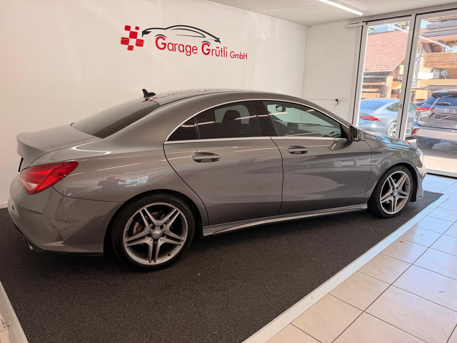 MERCEDES-BENZ CLA 180 AMG Line 7G-DCT-image-2
