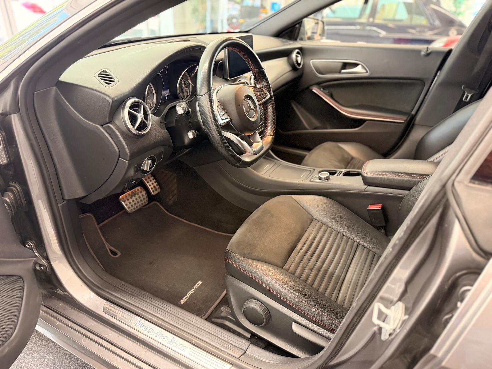 MERCEDES-BENZ CLA 180 AMG Line 7G-DCT-image-6
