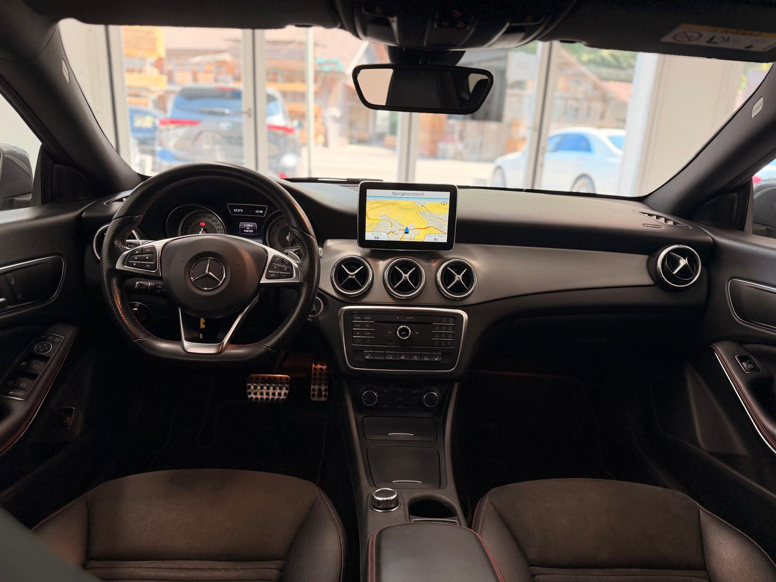 MERCEDES-BENZ CLA 180 AMG Line 7G-DCT-image-9