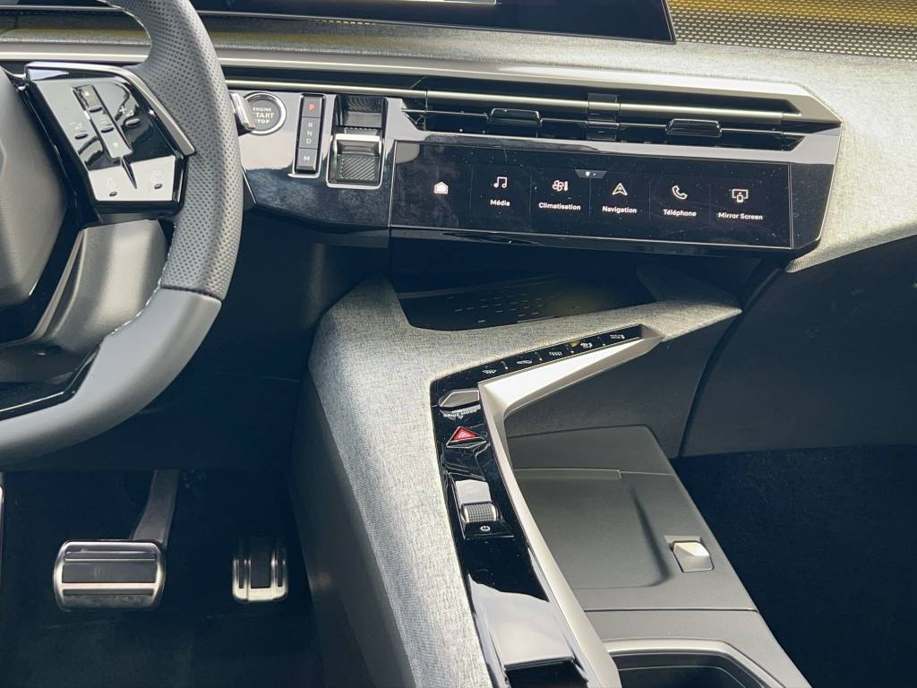 PEUGEOT 3008 145 e-DCS6 Hybrid GT Exclusive-image-6
