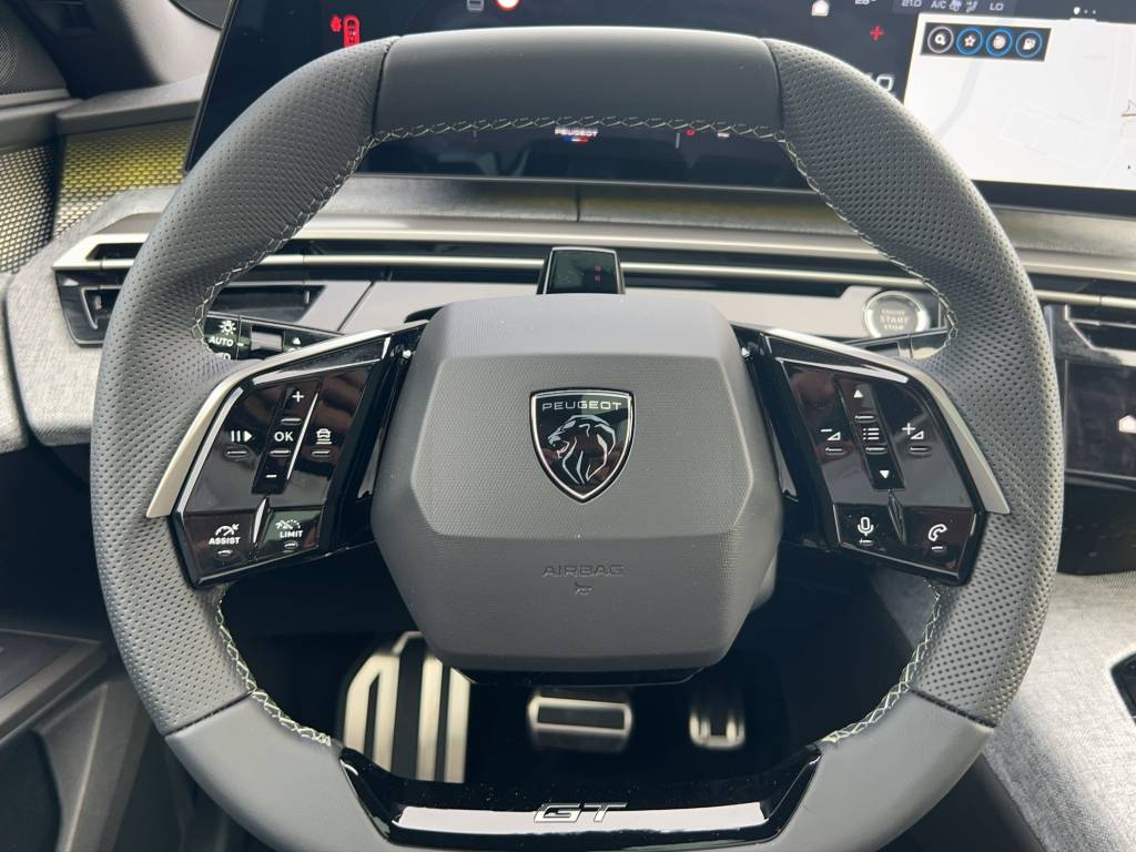 PEUGEOT 3008 145 e-DCS6 Hybrid GT Exclusive-image-14