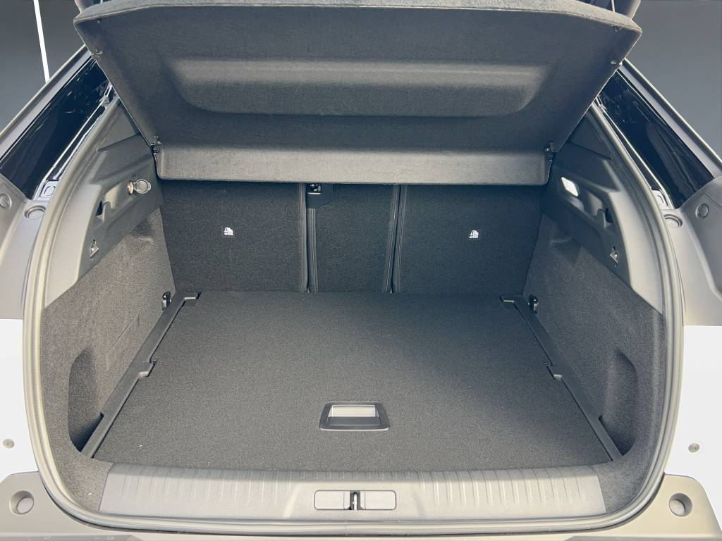 PEUGEOT 3008 145 e-DCS6 Hybrid GT Exclusive-image-11