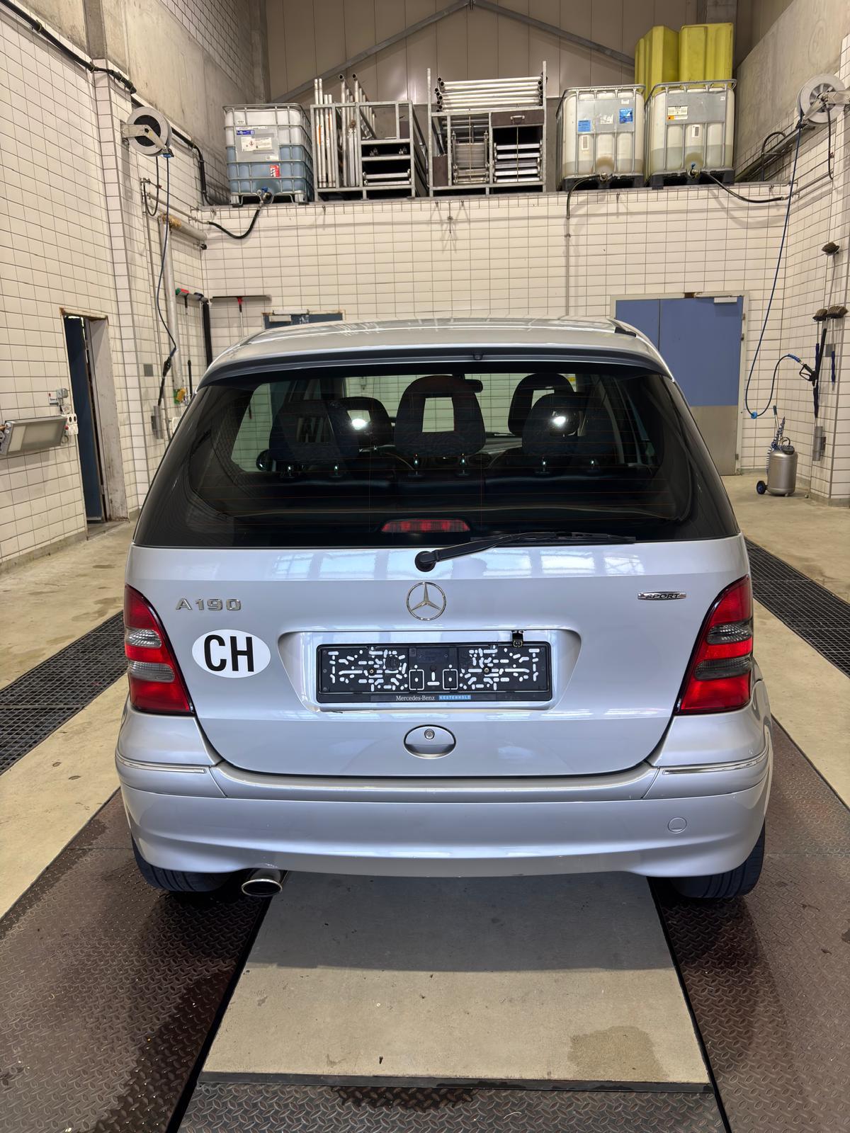 MERCEDES-BENZ A 190-image-3