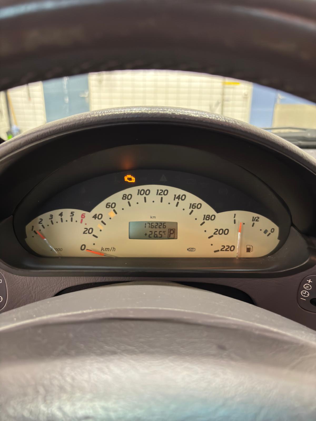 MERCEDES-BENZ A 190-image-5