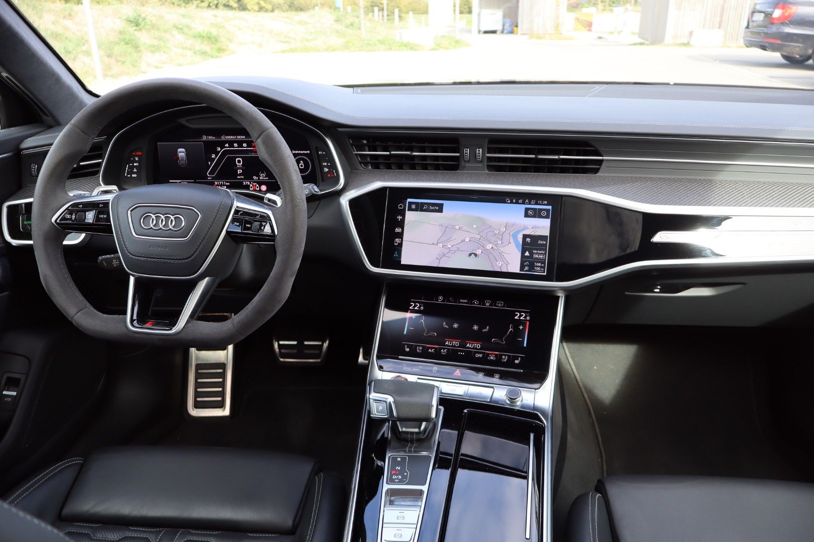 AUDI RS6 Avant 4.0 TFSI V8 quattro-image-10