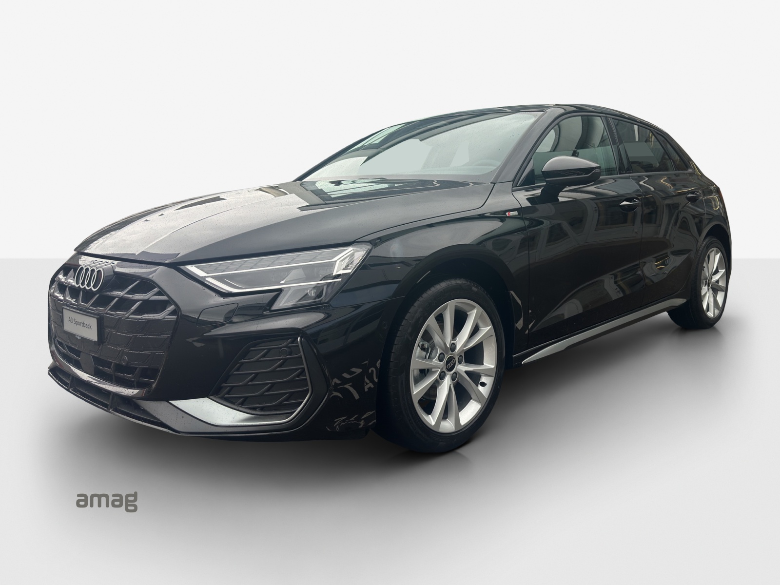 AUDI A3 Sportback TFSI 85 kW S line Ambition S tronic-image-0