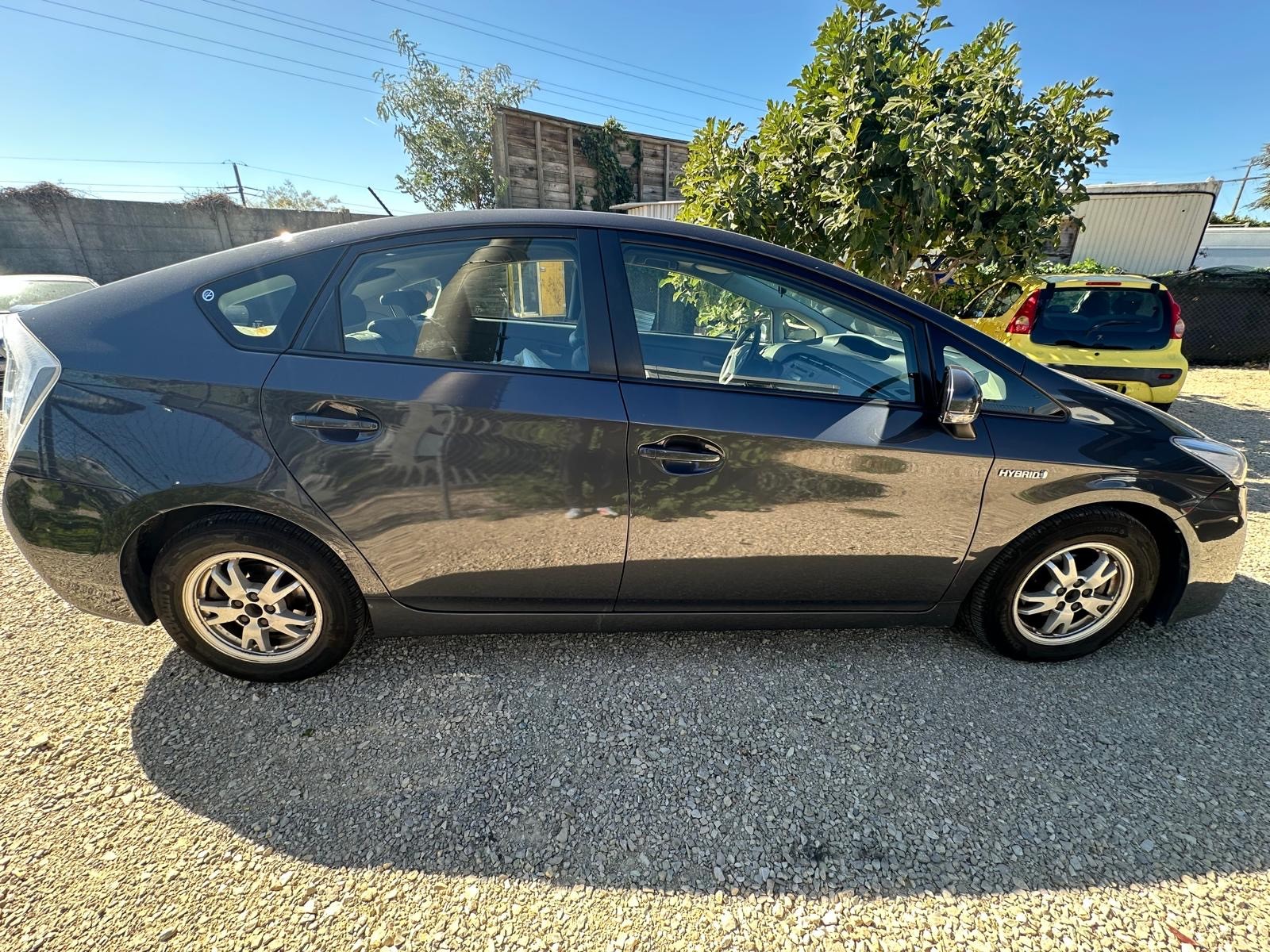 TOYOTA Prius 1.8 16V HSD Luna-image-6