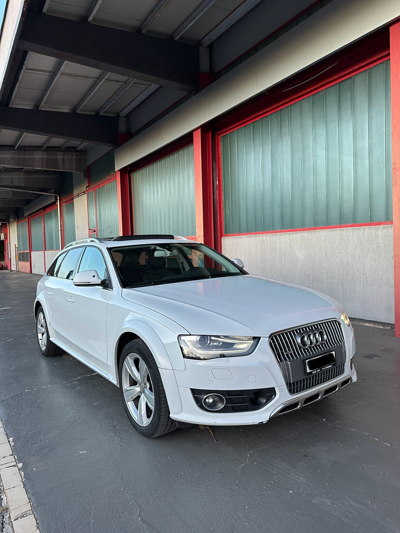 AUDI A4 allroad 2.0 TDI quattro S-tronic-image-1