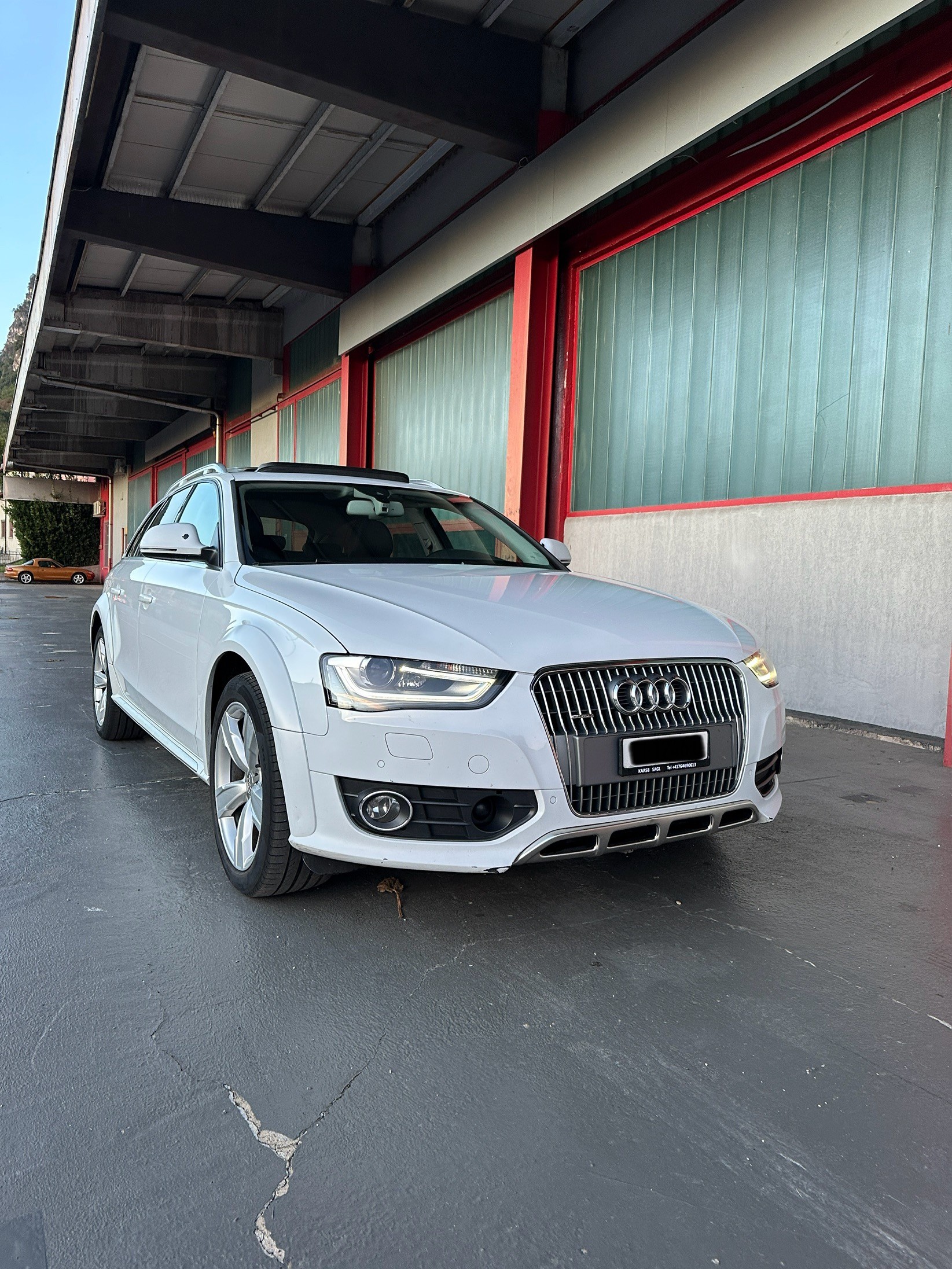 Car photo