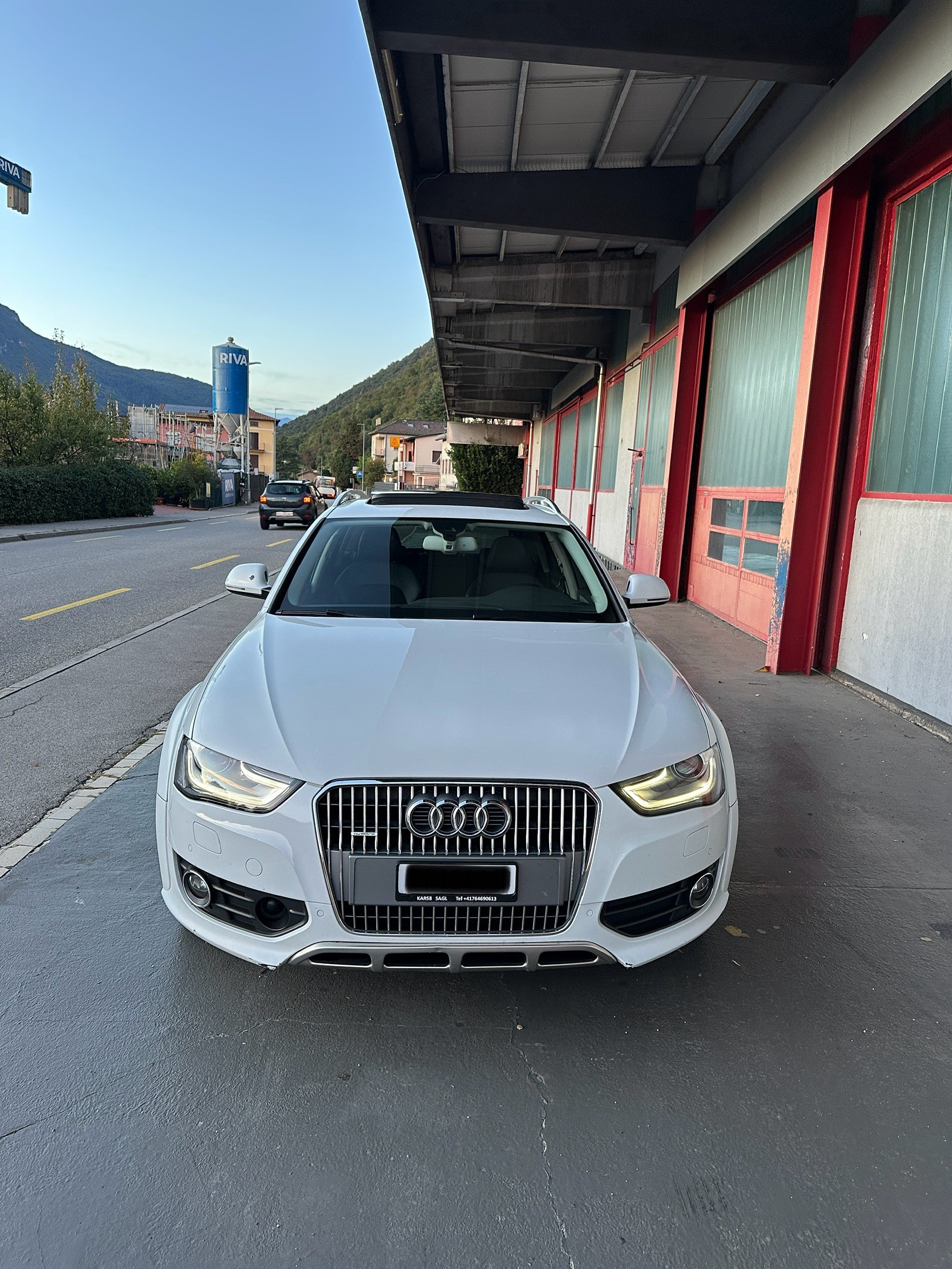 AUDI A4 allroad 2.0 TDI quattro S-tronic-image-3