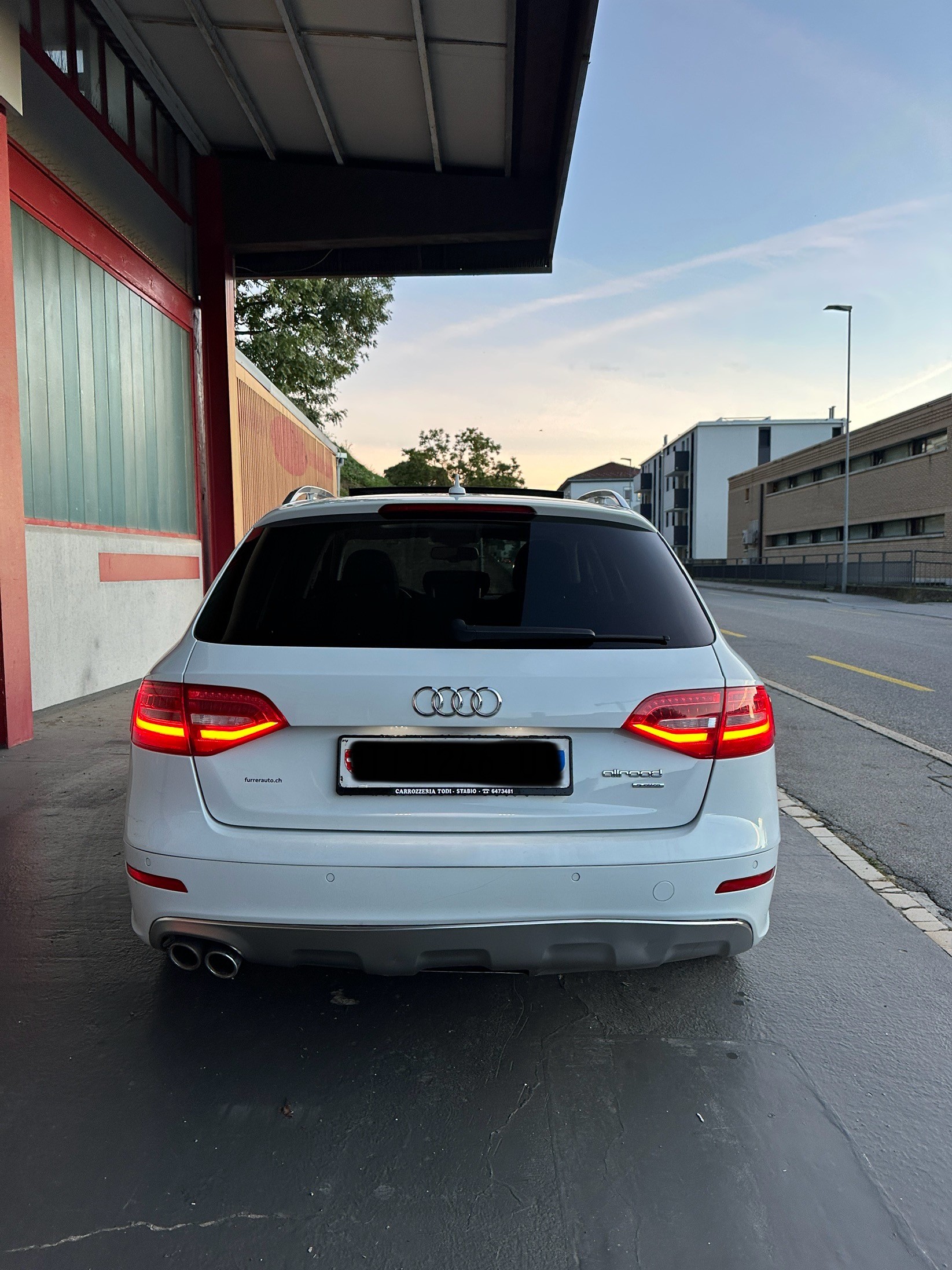 AUDI A4 allroad 2.0 TDI quattro S-tronic-image-7