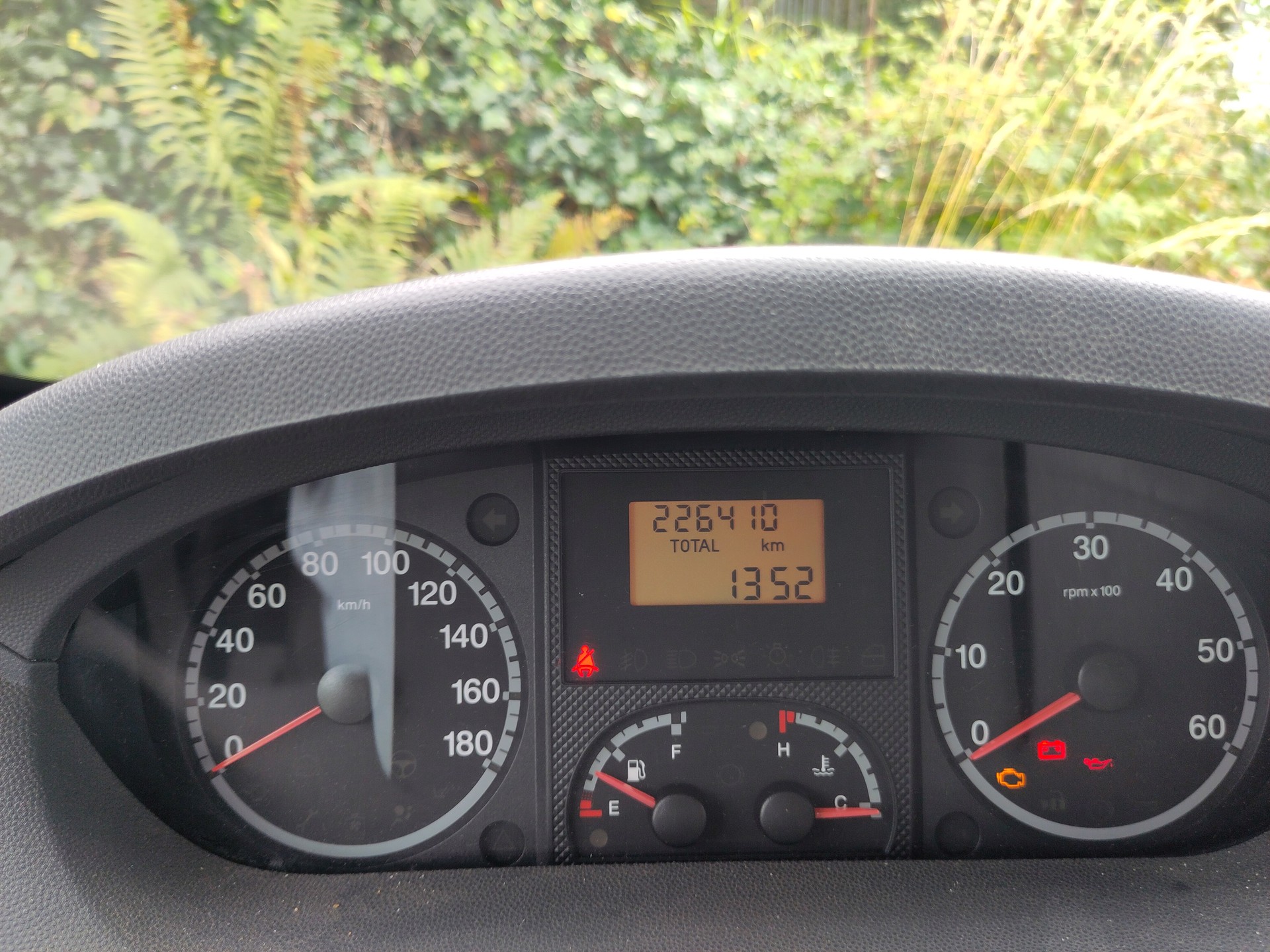 PEUGEOT 2.2 HDI 120-image-2
