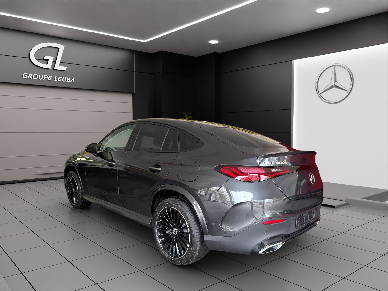 MERCEDES-BENZ GLC Coupé 300 e 4Matic 9G-Tronic-image-3
