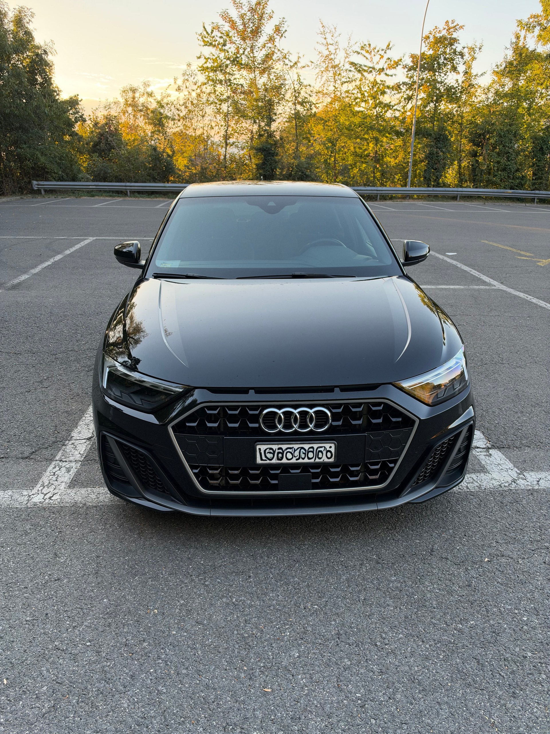 AUDI 1.5 35 TFSI S Line S-Tronic-image-3