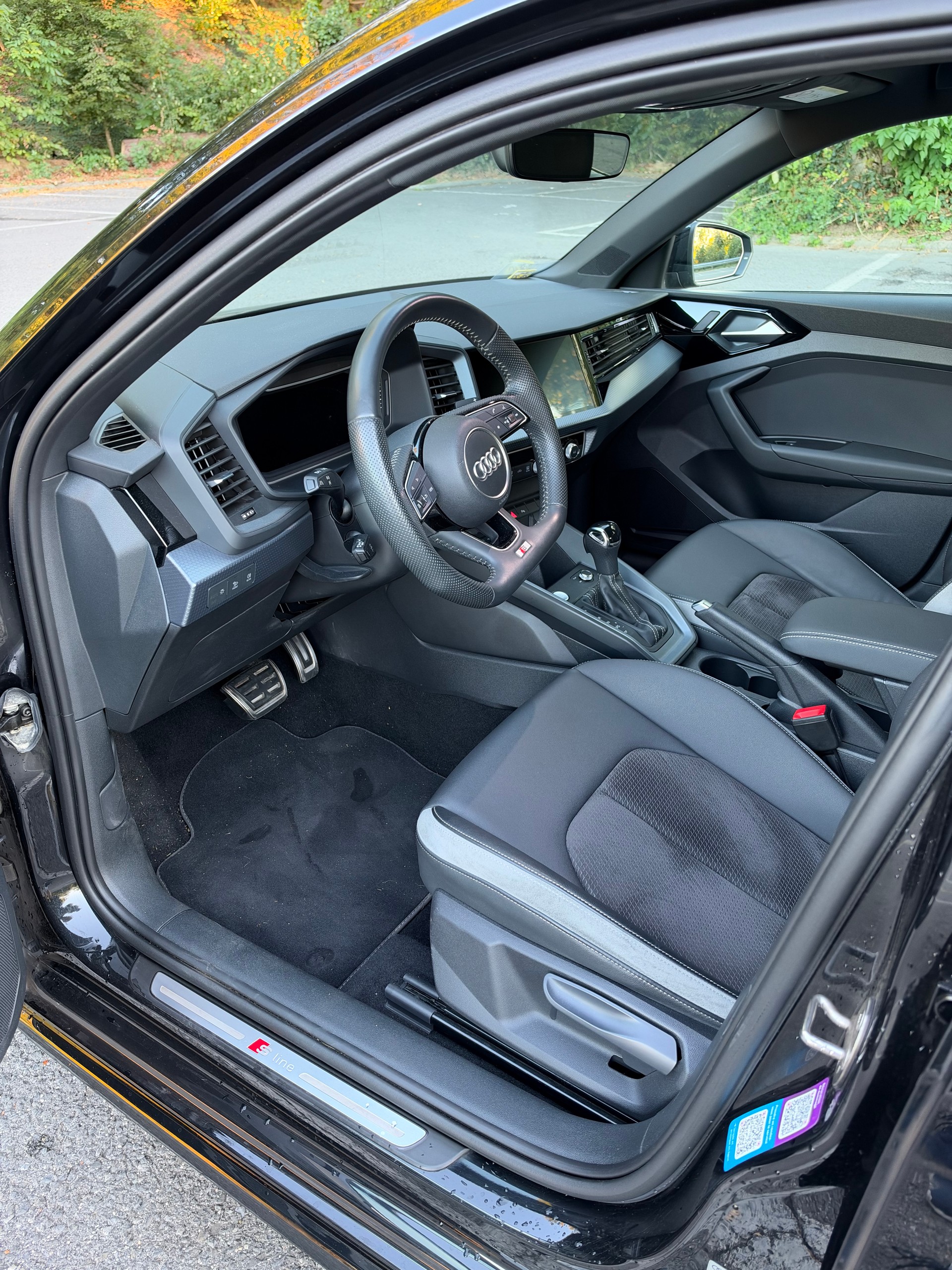 AUDI 1.5 35 TFSI S Line S-Tronic-image-4
