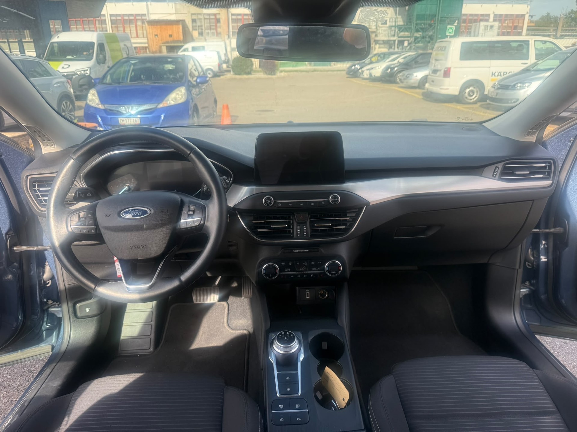FORD Focus 2.0 TDCi Titanium X Automatic-image-3