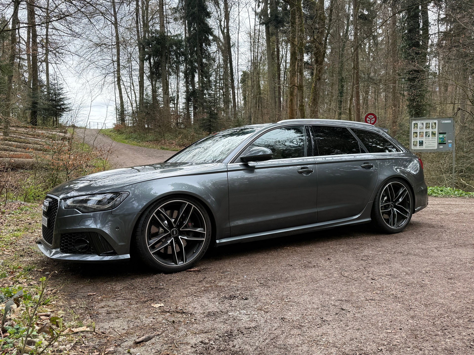 AUDI 4.0 V8 TFSI quattro T-Tronic-image-0
