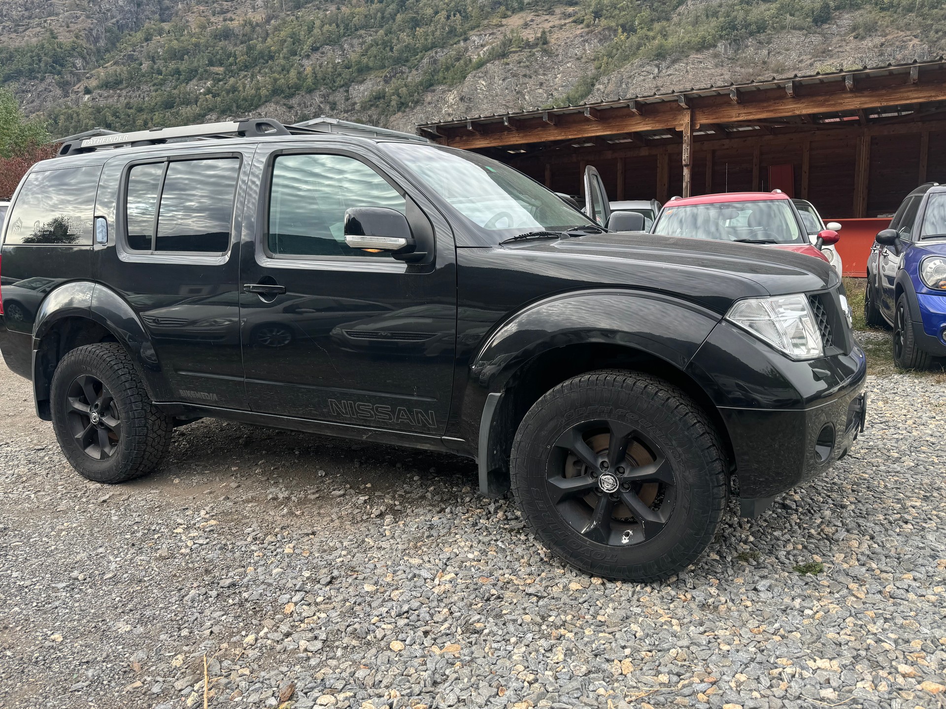 NISSAN Pathfinder 2.5 dCi LE-image-7