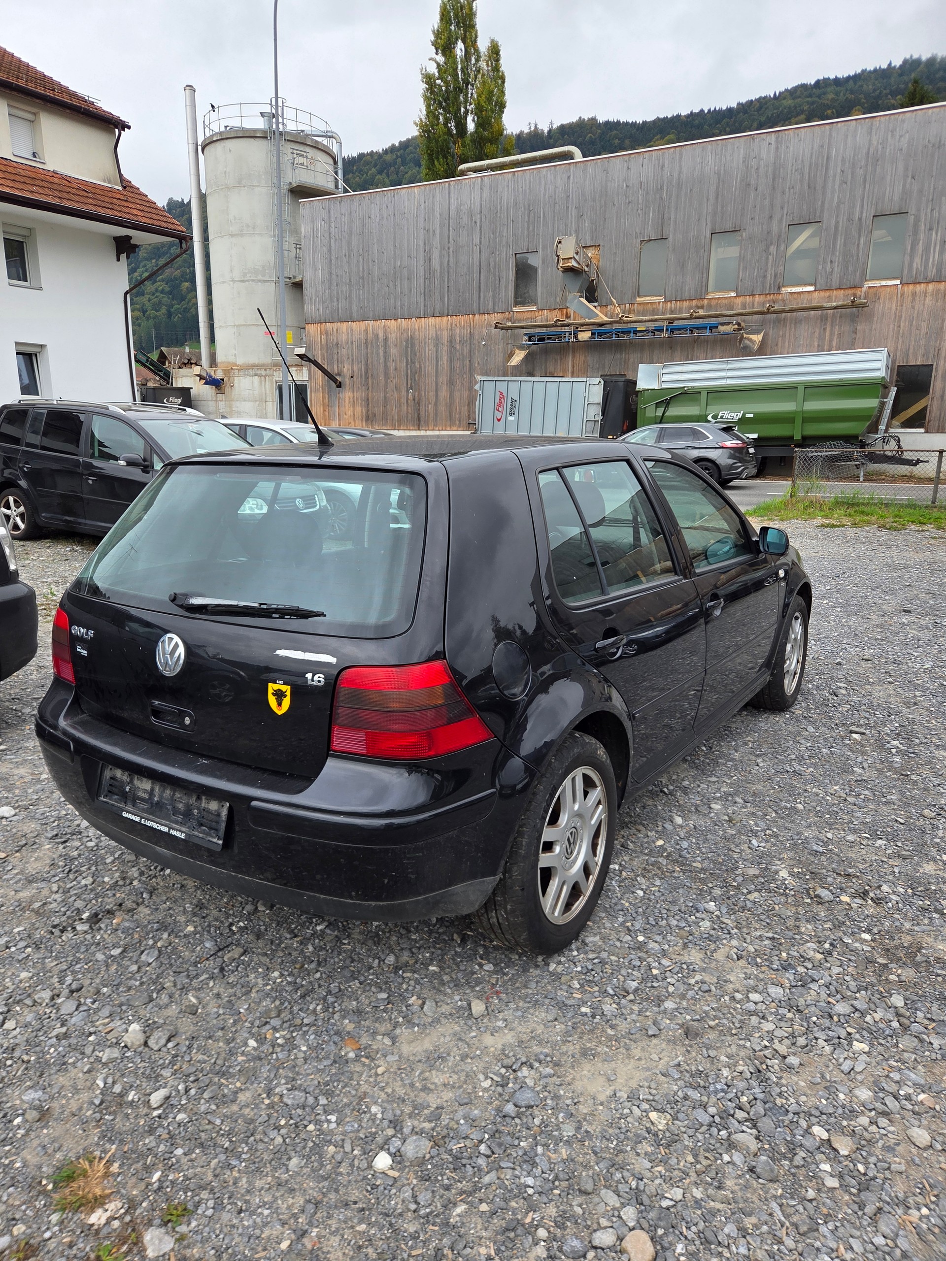 VW Golf 1.6 Automatic-image-2