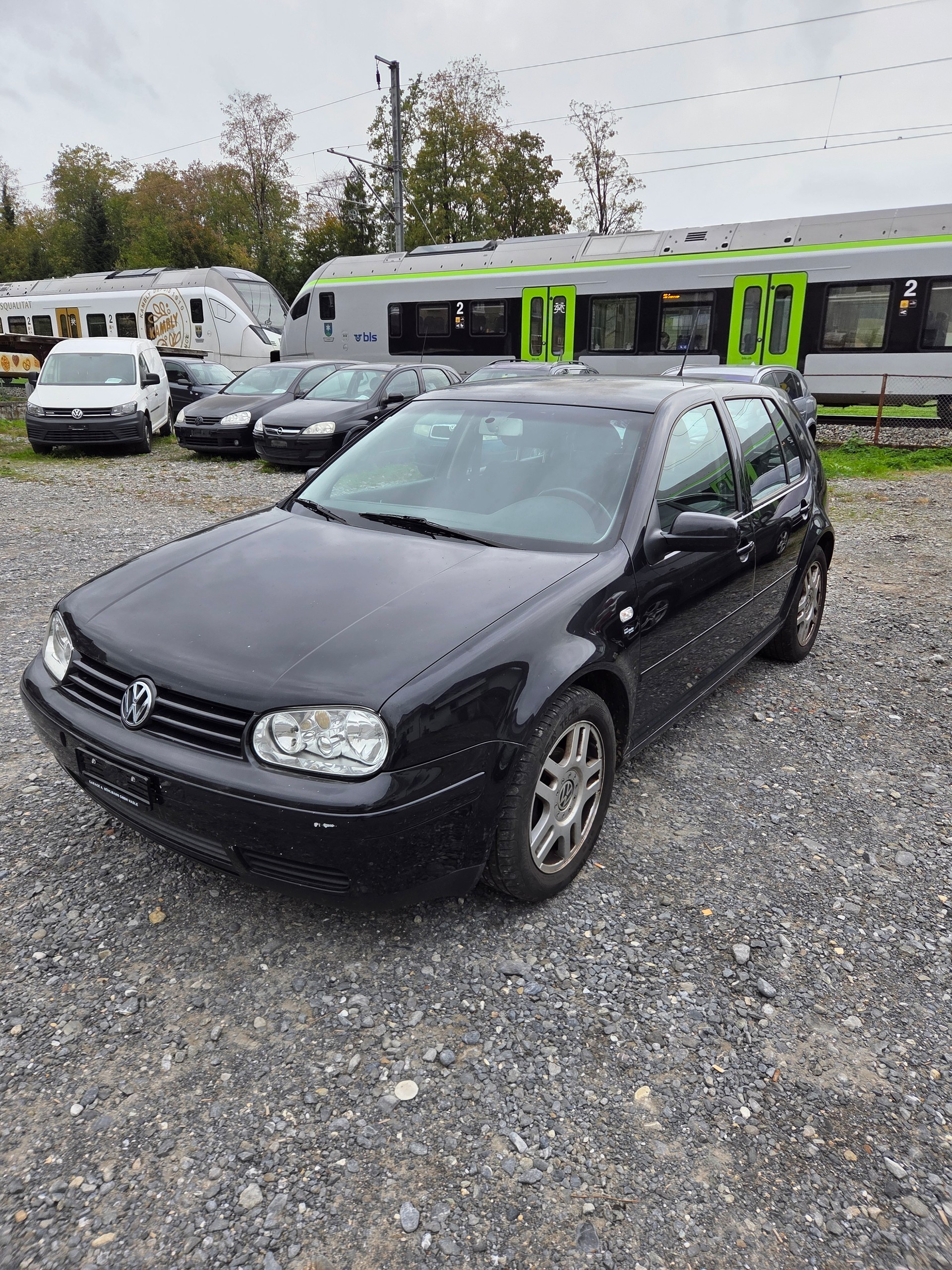 VW Golf 1.6 Automatic-image-0