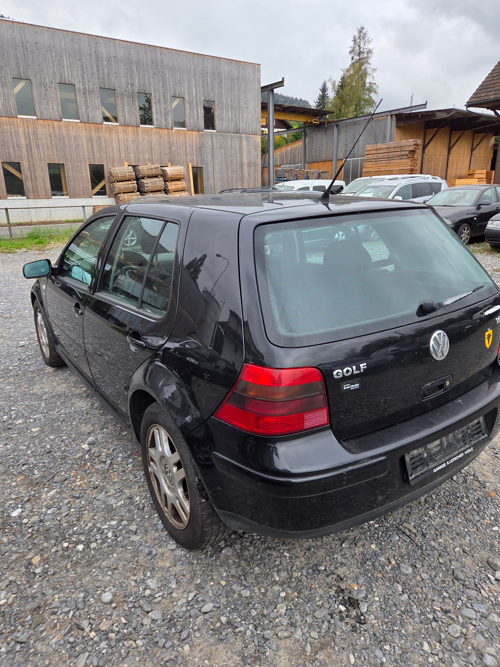 VW Golf 1.6 Automatic-image-3