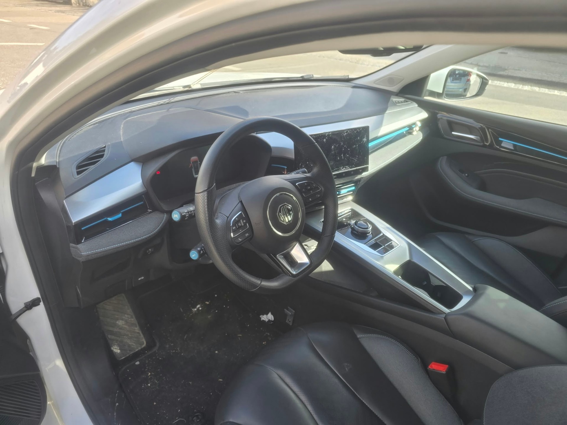 MG EV-image-9