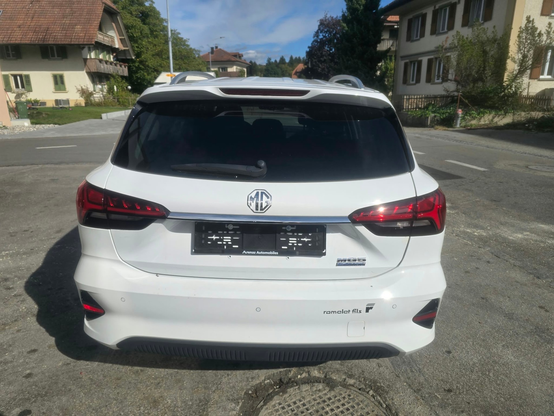 MG EV-image-5