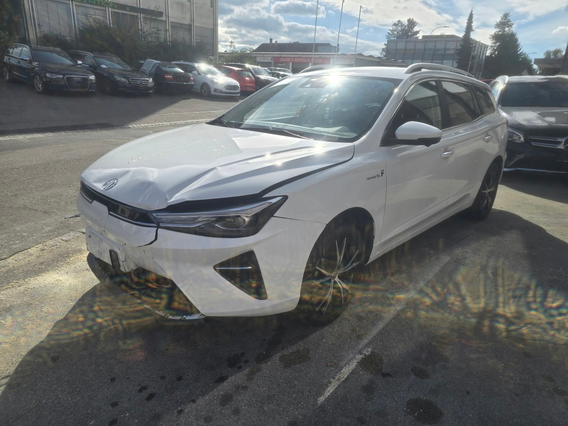 MG EV-image-0