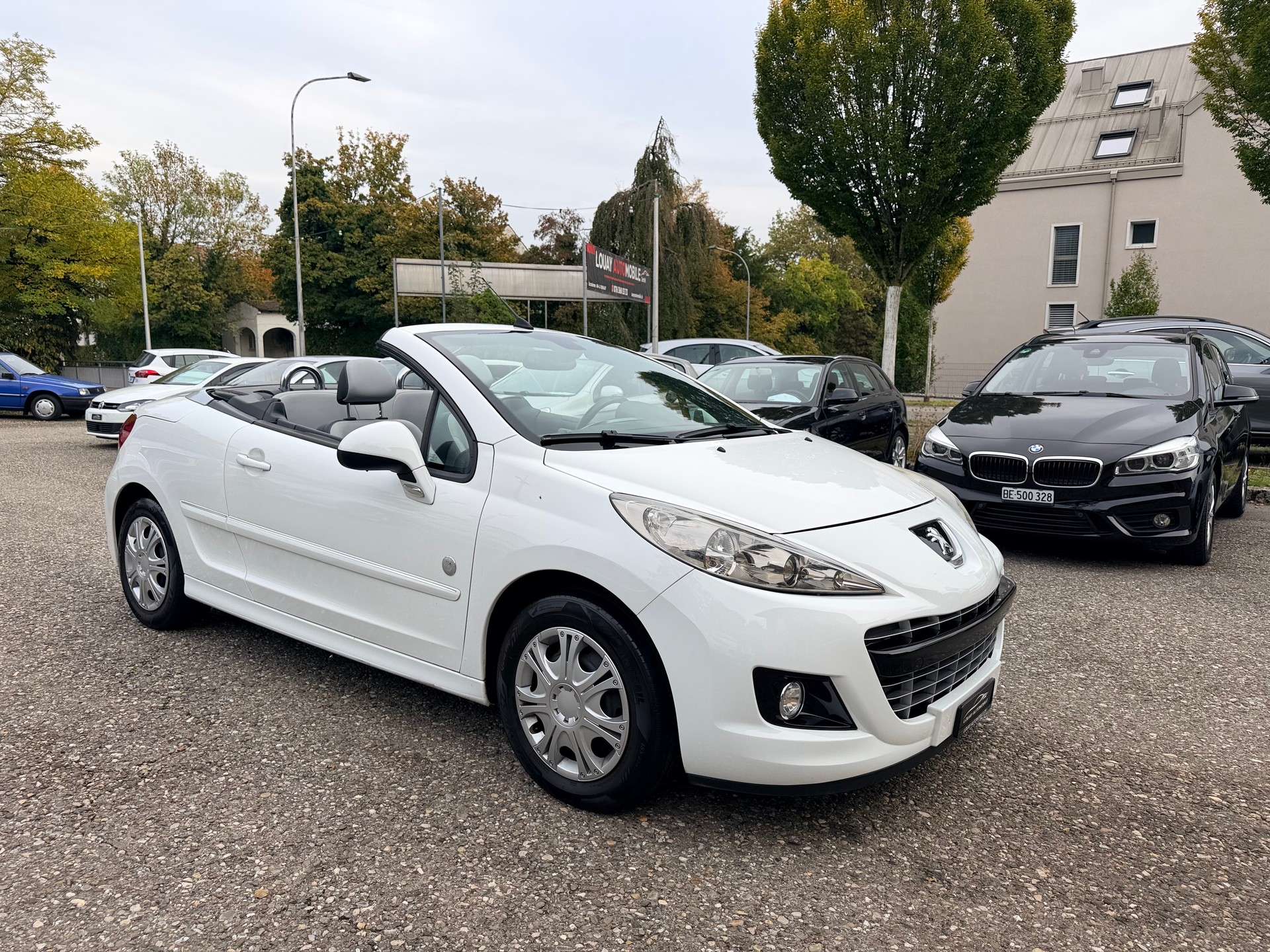 PEUGEOT 207 CC 1.6 16V Turbo Roland Garros-image-7