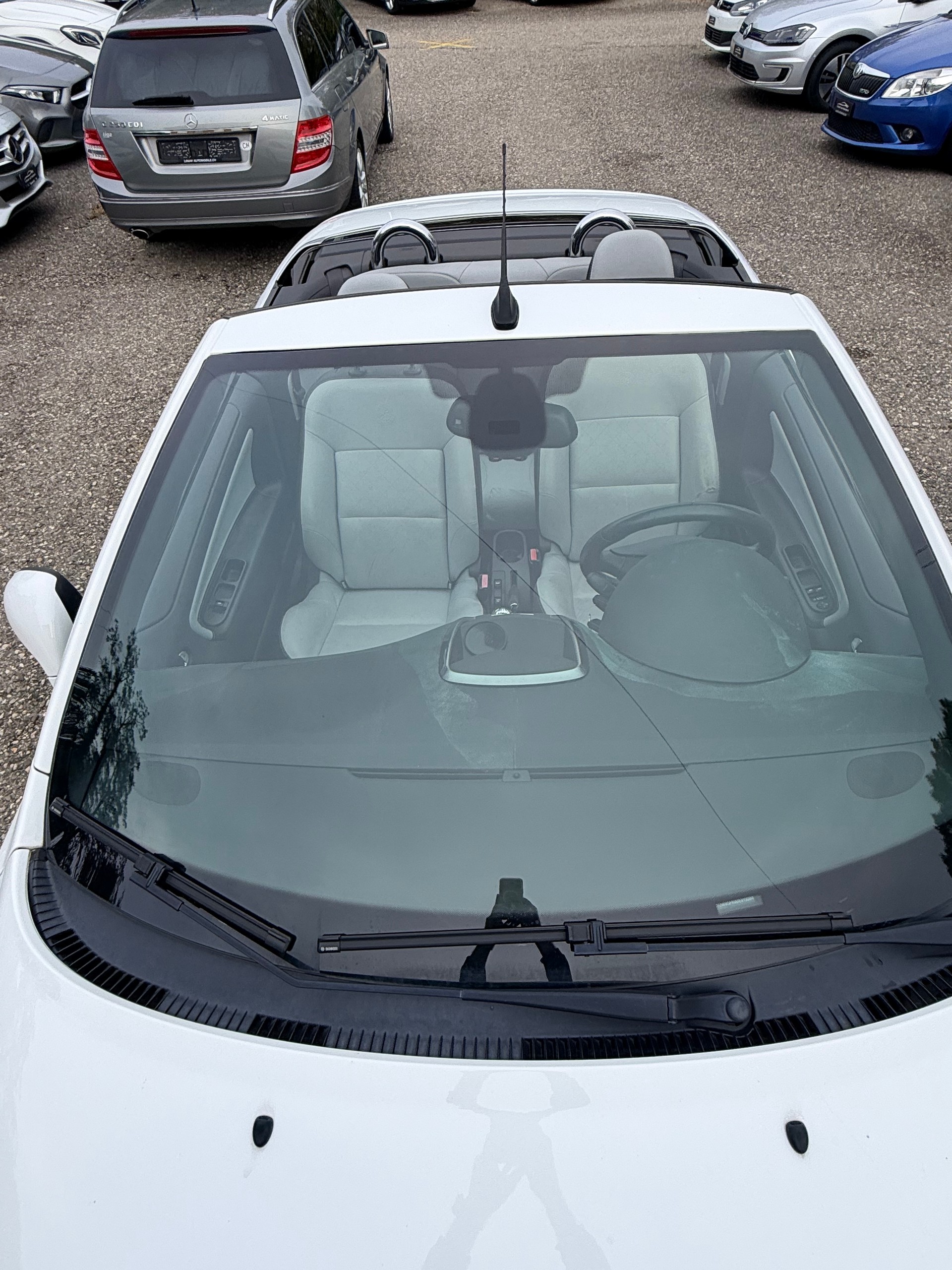 PEUGEOT 207 CC 1.6 16V Turbo Roland Garros-image-17