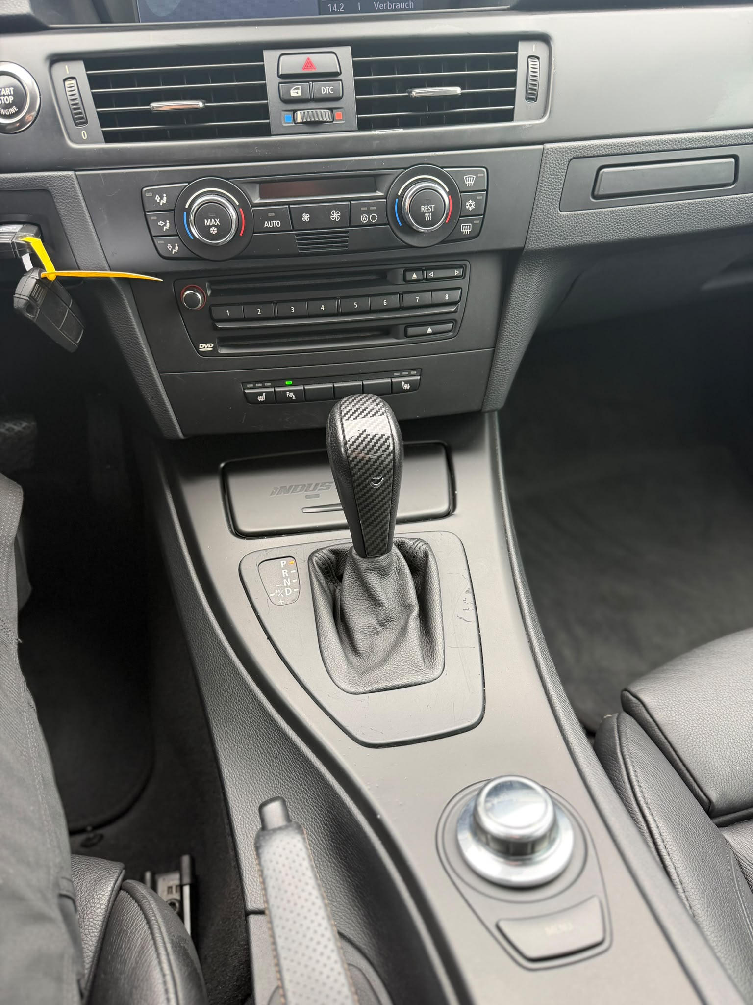 BMW 335i Coupé-image-21