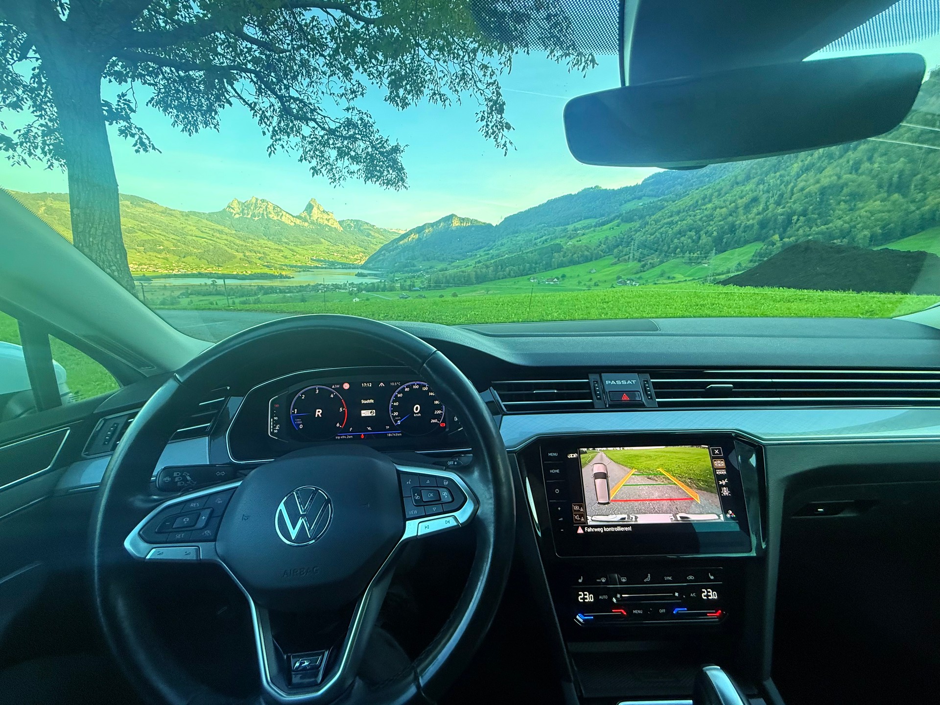 VW Passat 2.0 TDI BMT Business 4Motion DSG *R Line*-image-13