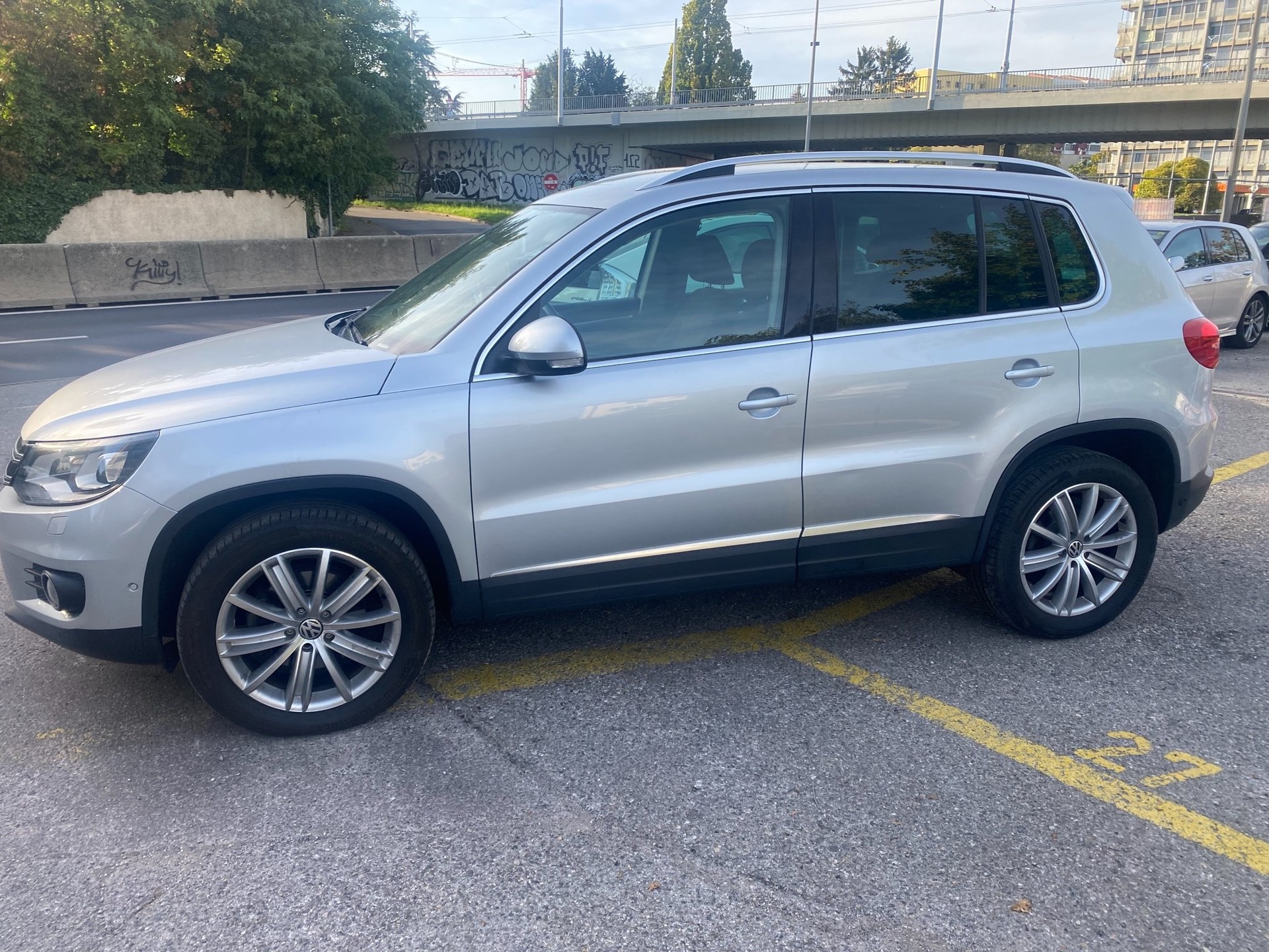 VW Tiguan 2.0 TSI Sport&Style 4Motion DSG-image-7