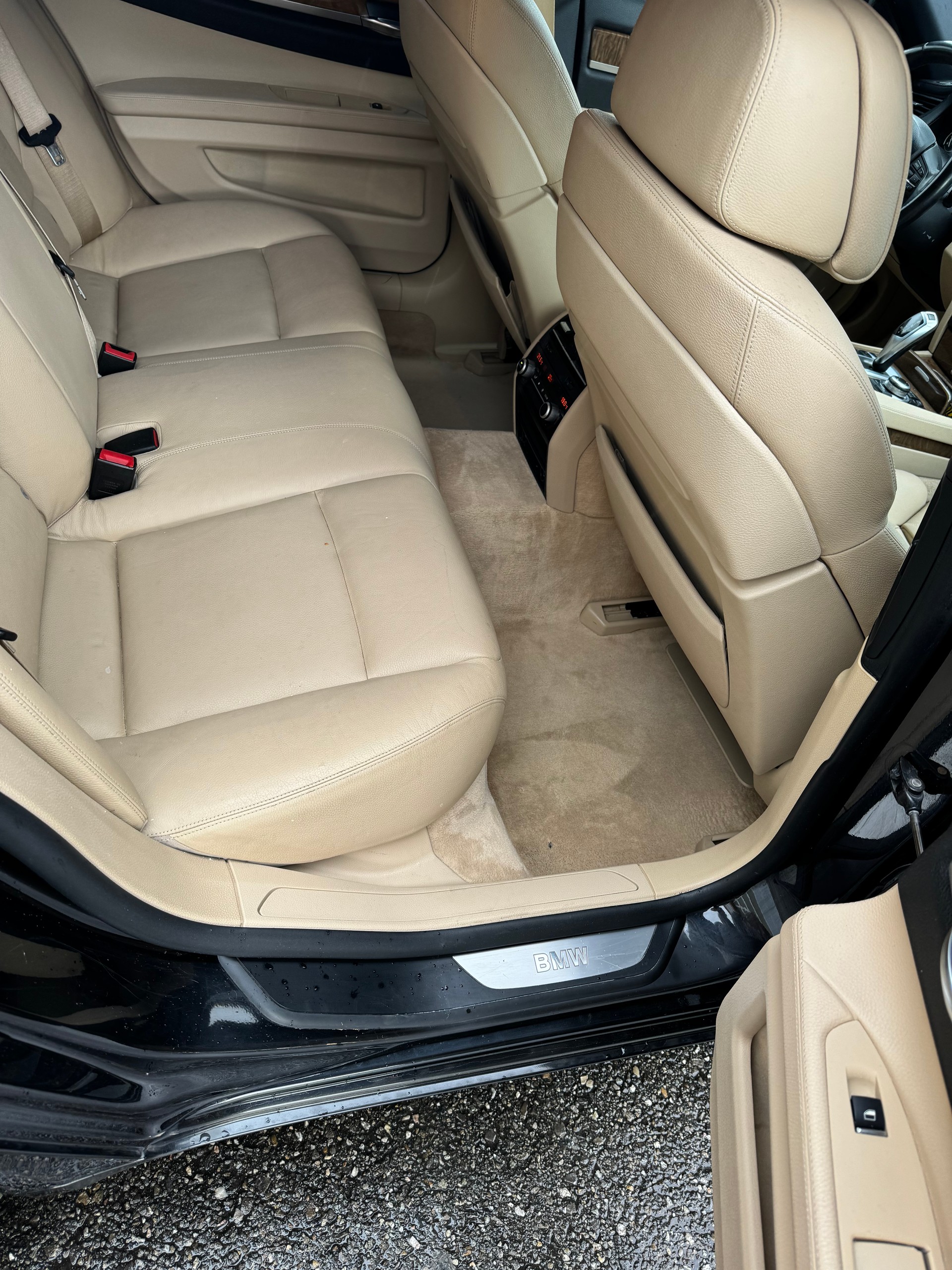 BMW 730d-image-10