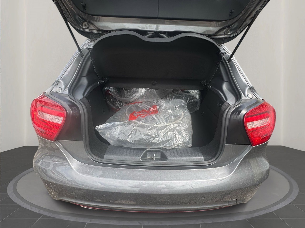 MERCEDES-BENZ A 250 Sport 7G-DCT-image-12