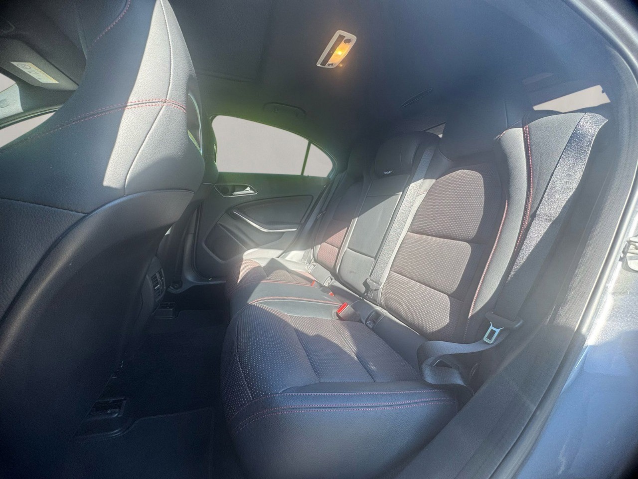MERCEDES-BENZ A 250 Sport 7G-DCT-image-7