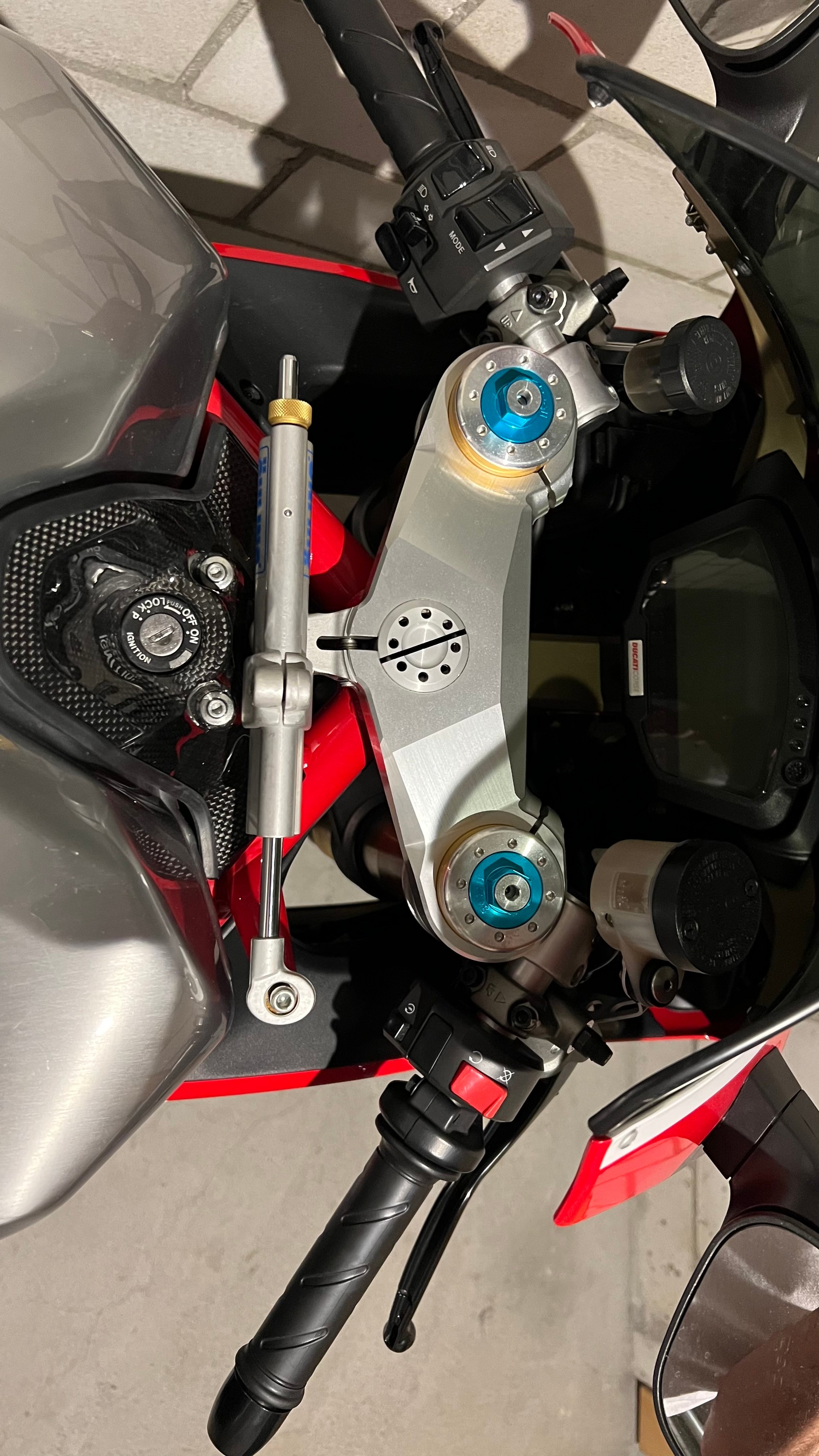 DUCATI 1198 S Corse Special Edition-image-5