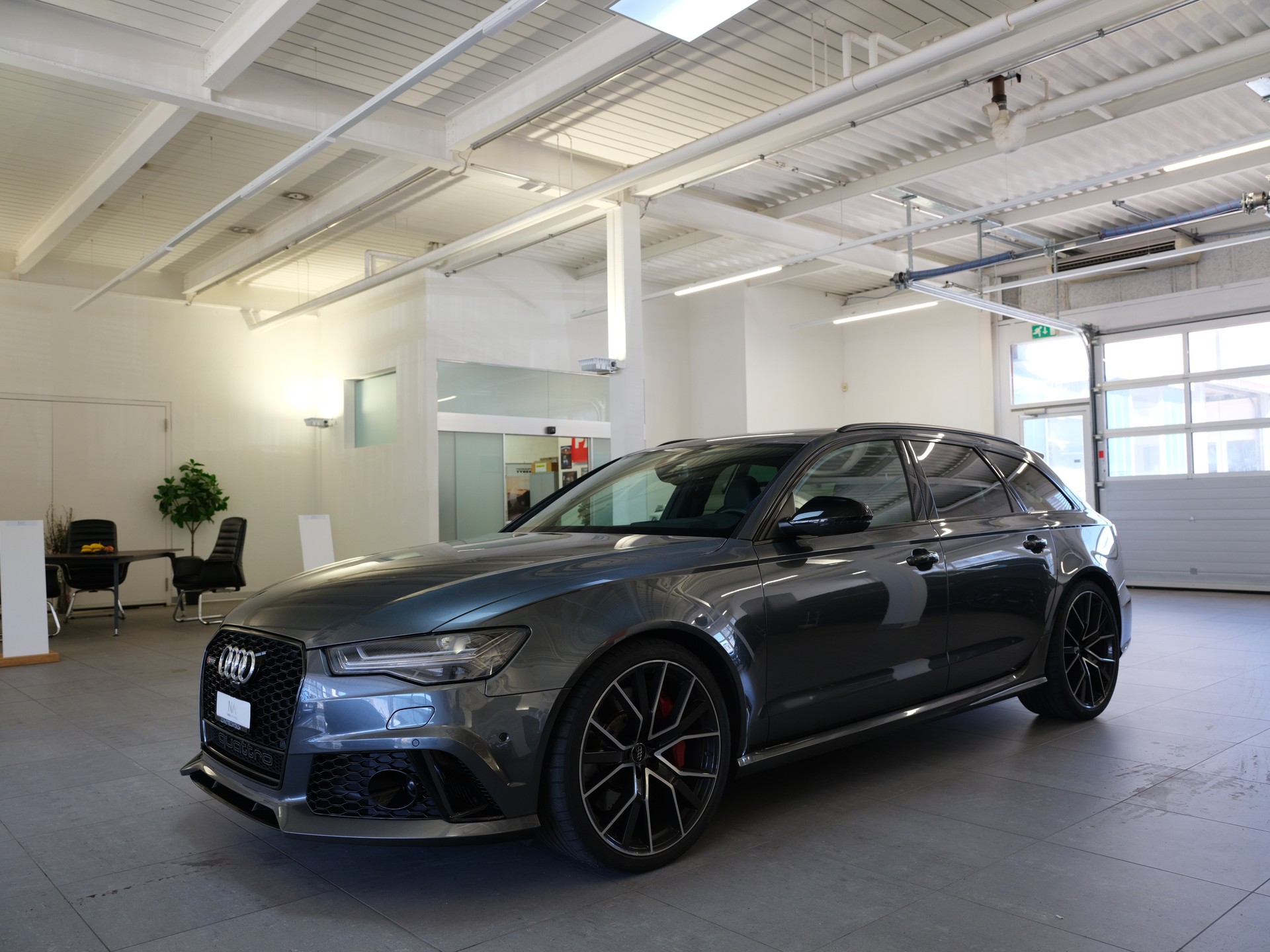 AUDI RS6 Avant 4.0 TFSI V8 performance quattro • SPORTAUSPUFFANLAGE-image-3