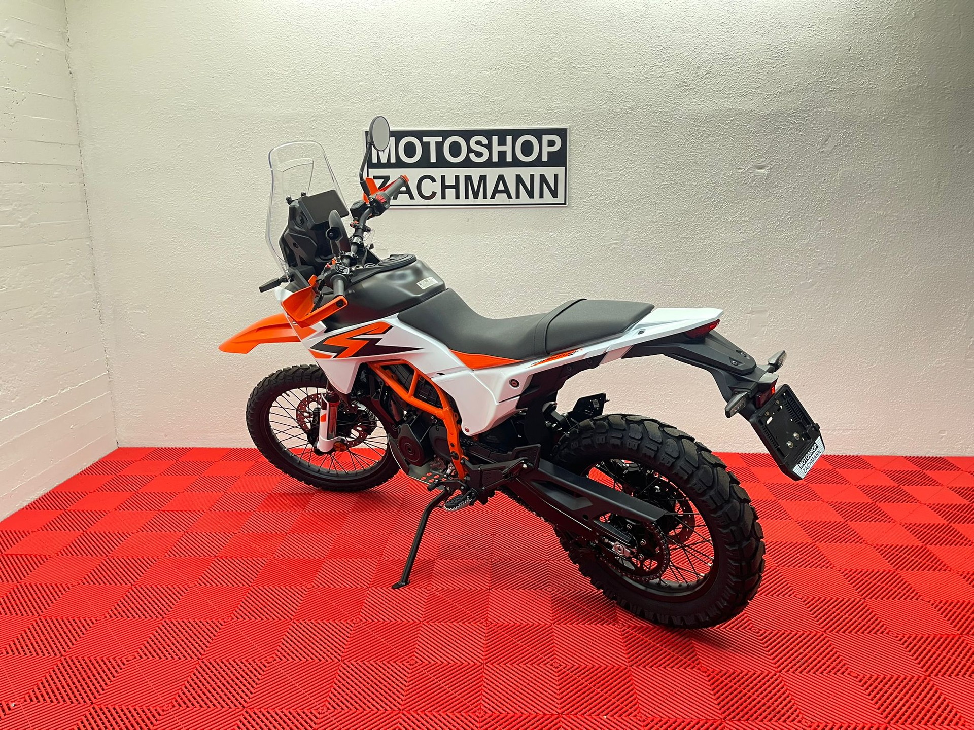 KTM 390 Adventure R-showroom-element-3
