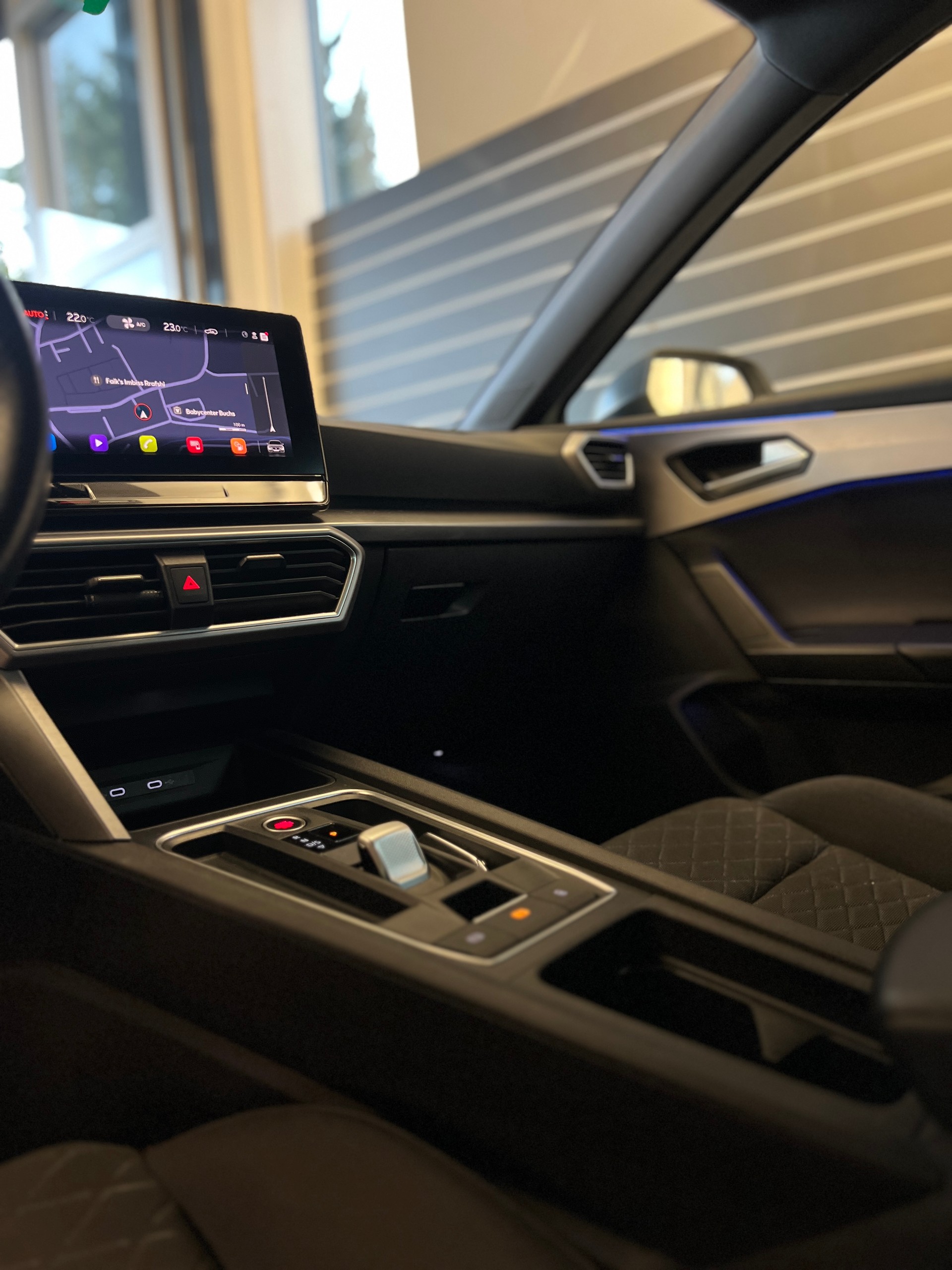 SEAT Leon ST 2.0 TDI EVO DSG FR-image-11