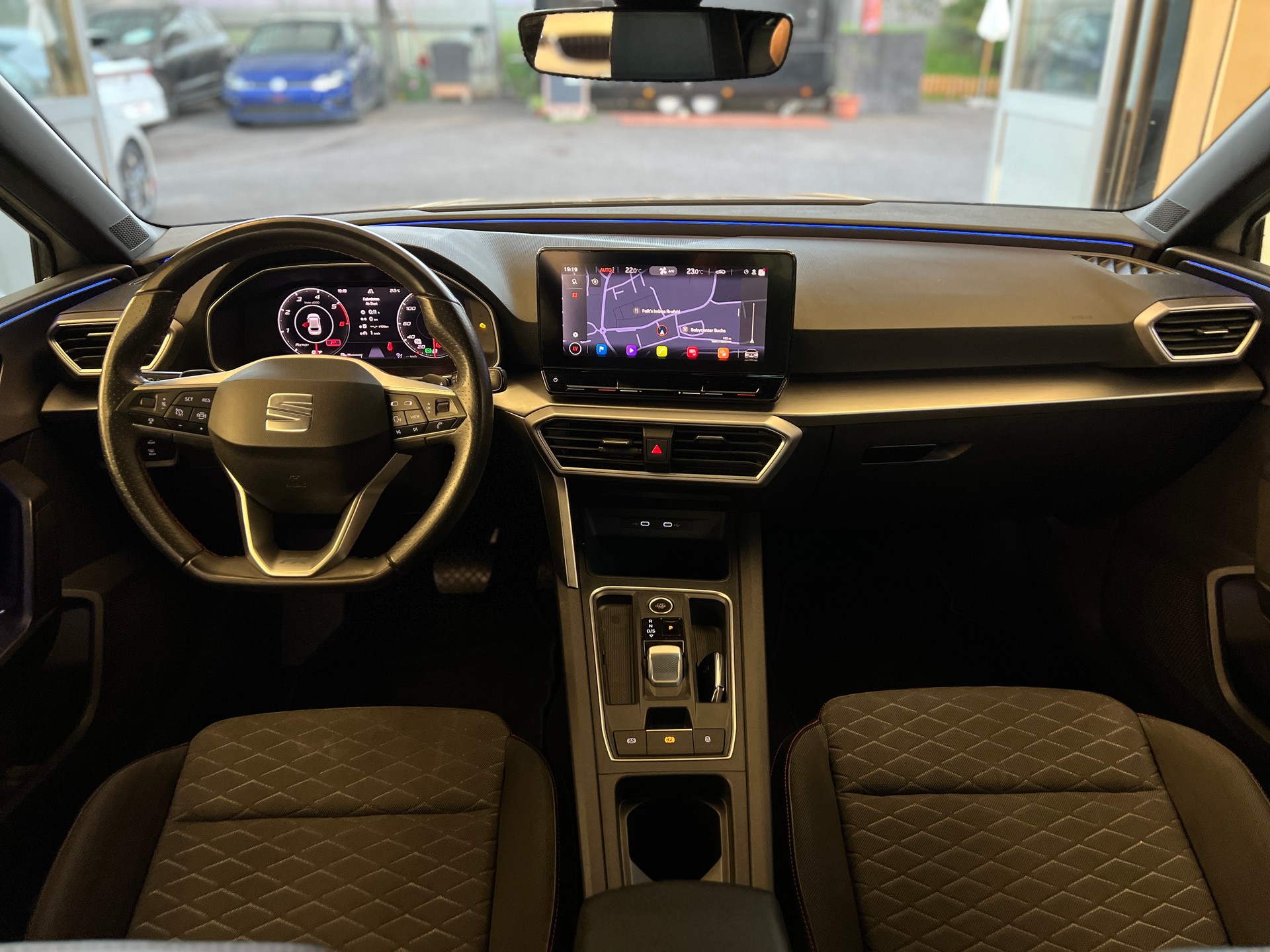 SEAT Leon ST 2.0 TDI EVO DSG FR-image-8