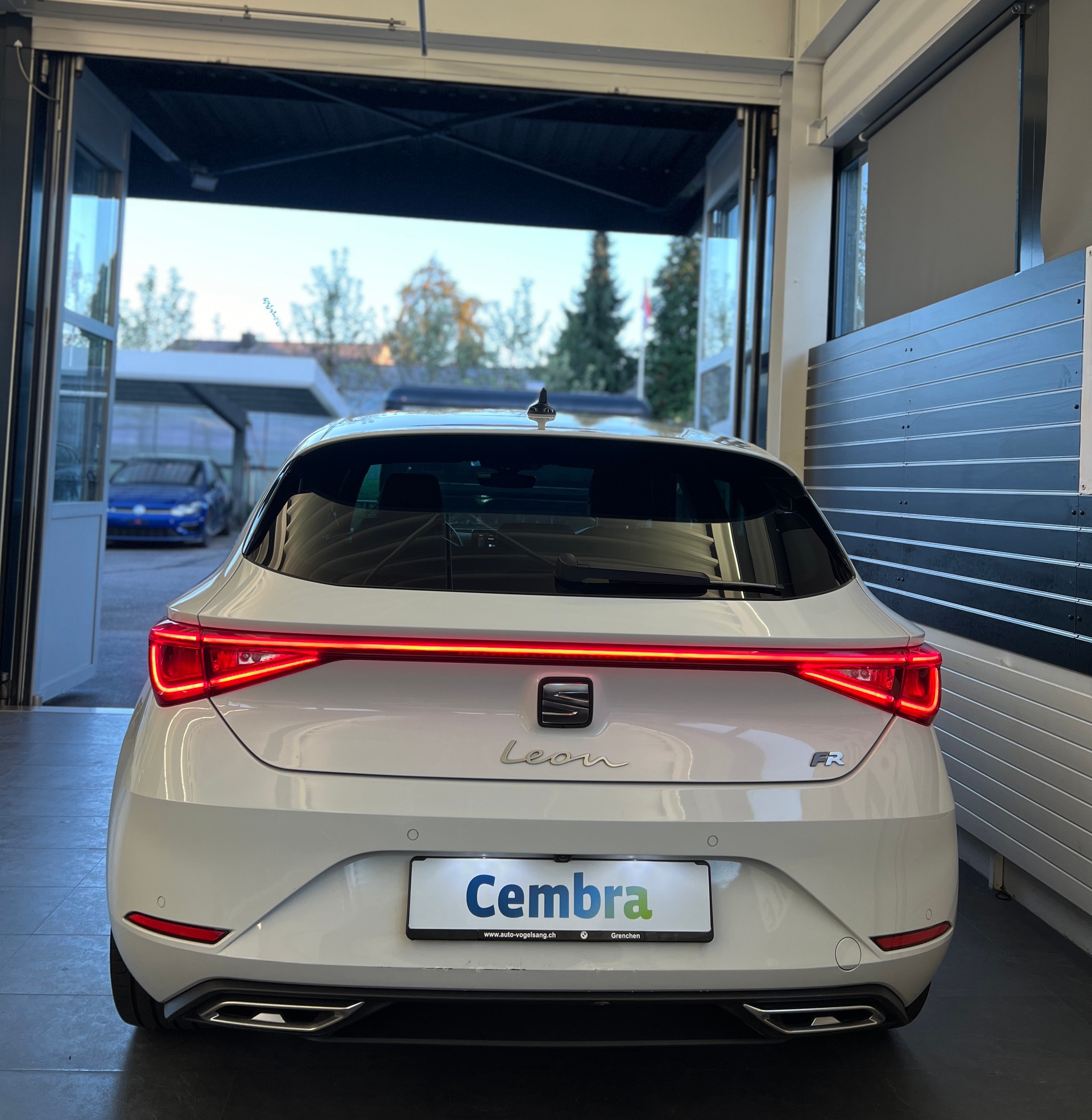 SEAT Leon ST 2.0 TDI EVO DSG FR-image-5