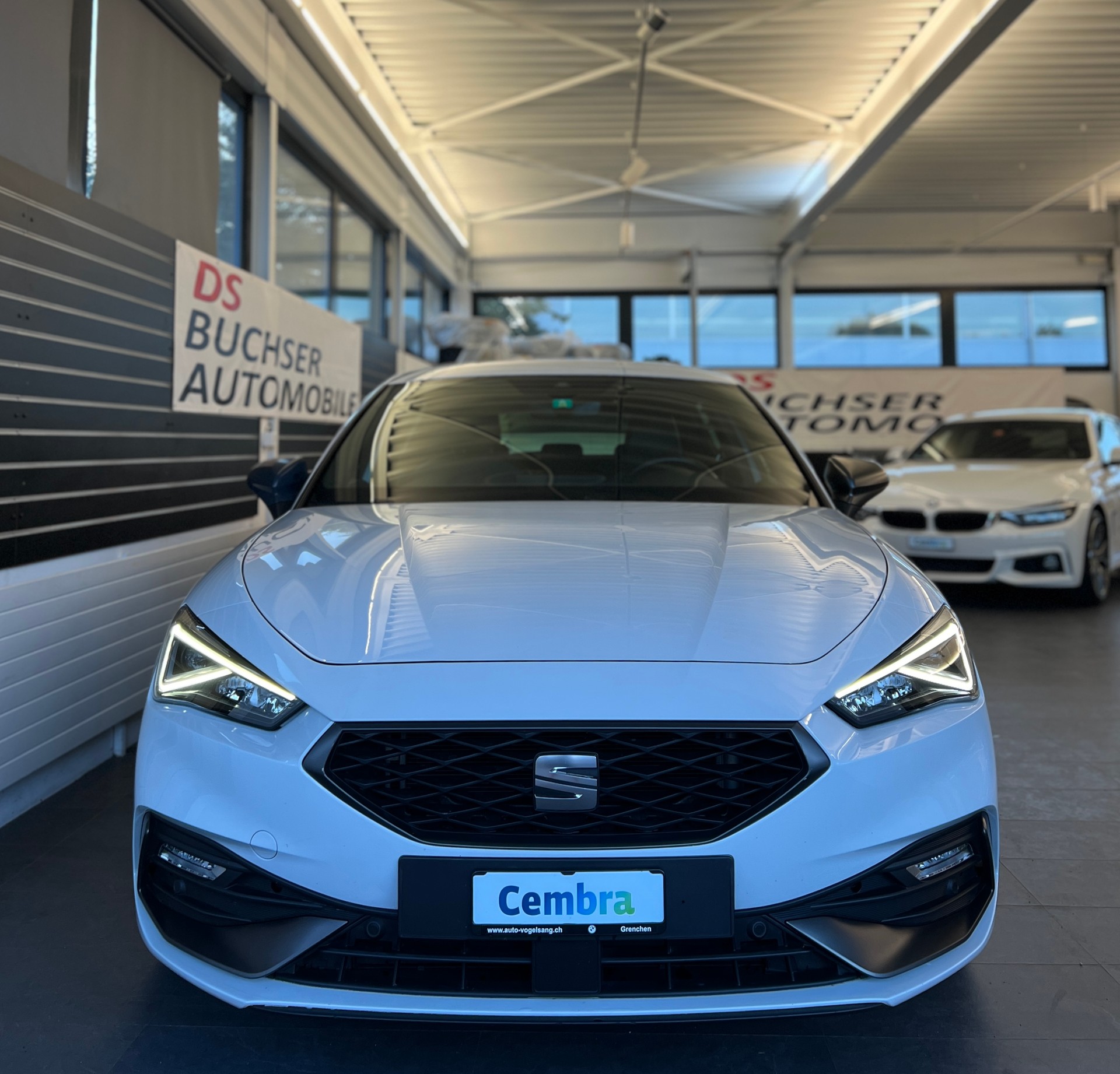 SEAT Leon ST 2.0 TDI EVO DSG FR-image-2