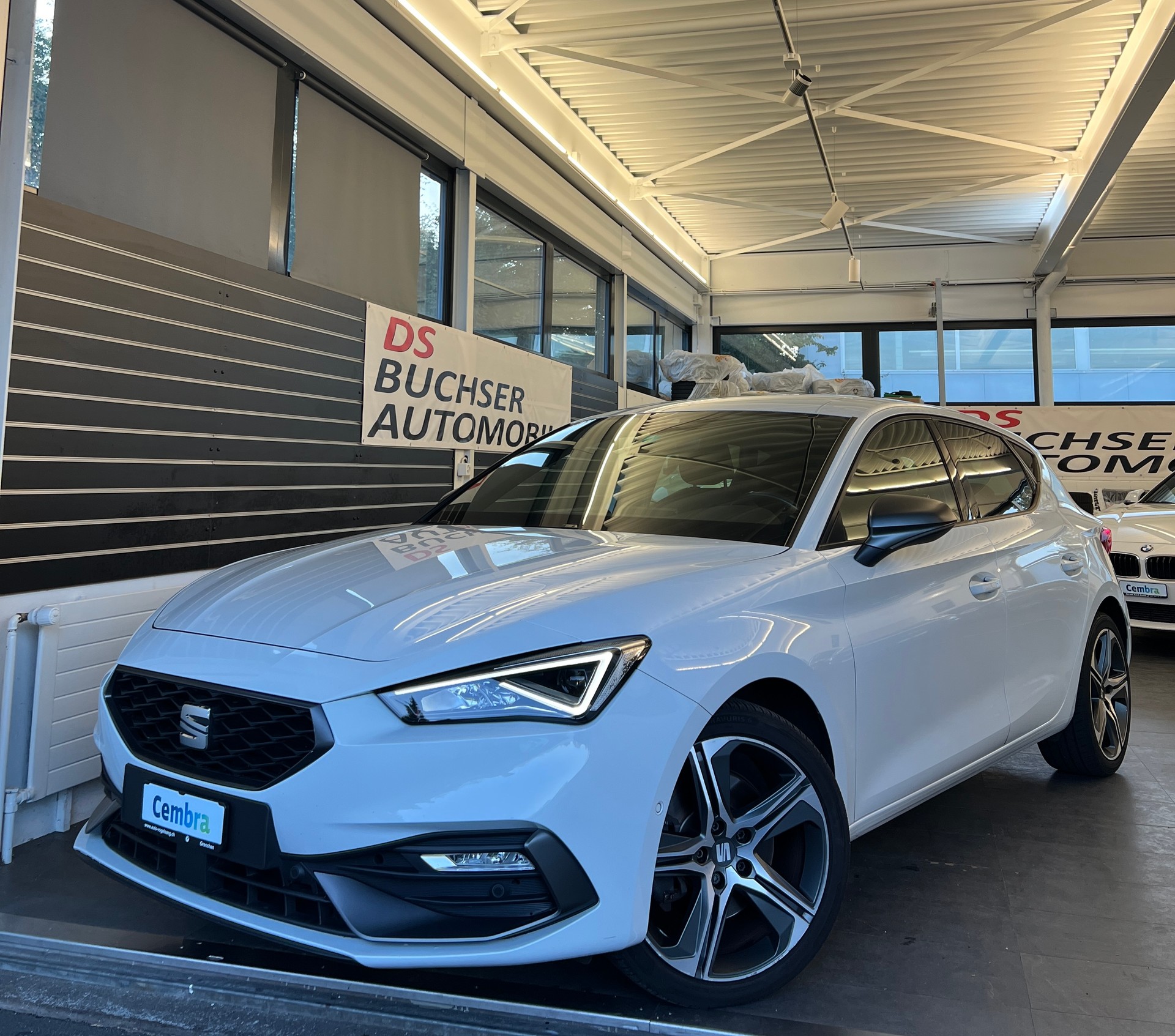 SEAT Leon ST 2.0 TDI EVO DSG FR-image-0